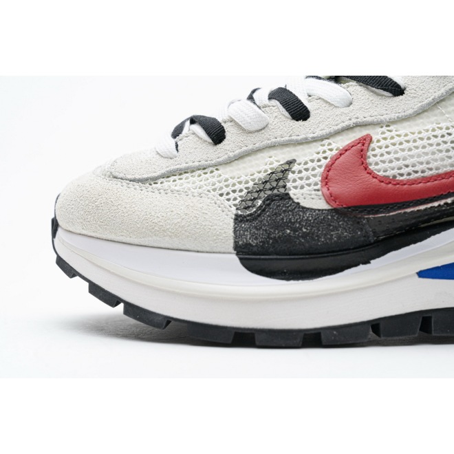 Nike Vaporwaffle sacai Sport Fuchsia Game Royal