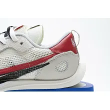 Nike Vaporwaffle sacai Sport Fuchsia Game Royal