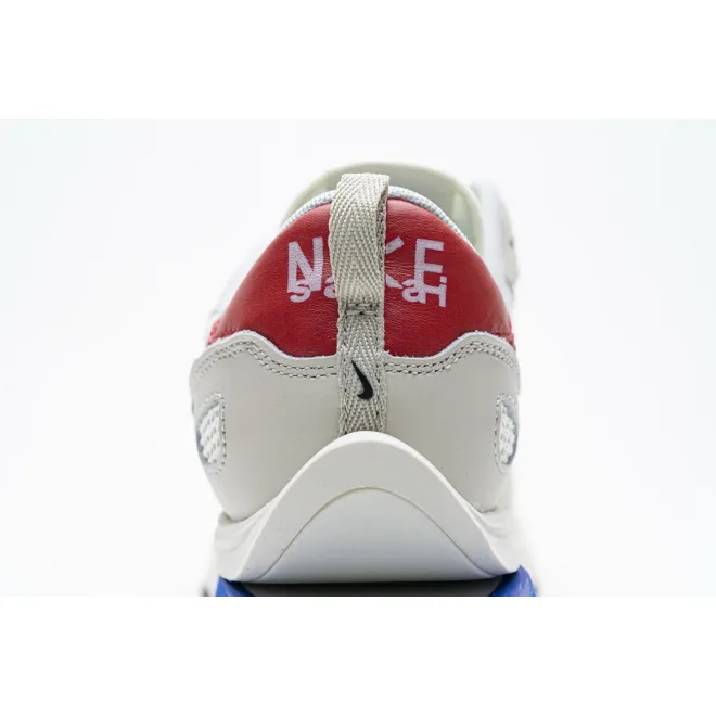 Nike Vaporwaffle sacai Sport Fuchsia Game Royal