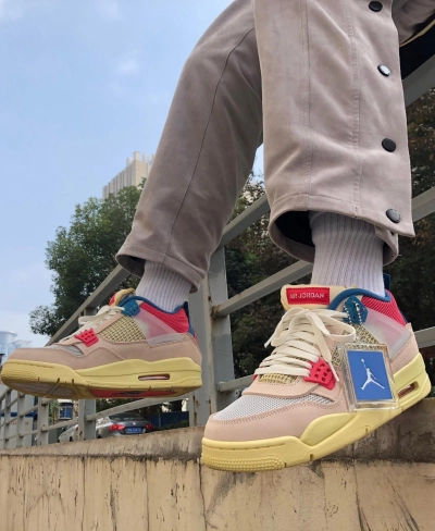 Jordan 4 Retro Union Guava Ice