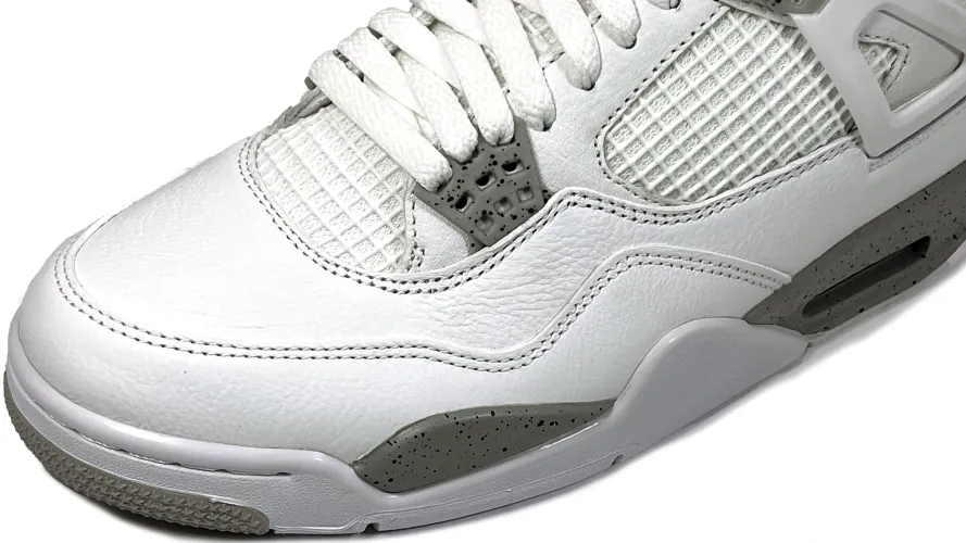 Jordan 4 Retro White Oreo (2021)