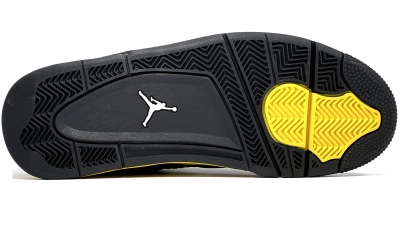 Jordan 4 Retro Thunder (2023)