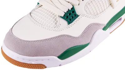Jordan 4 Retro SB Pine Green