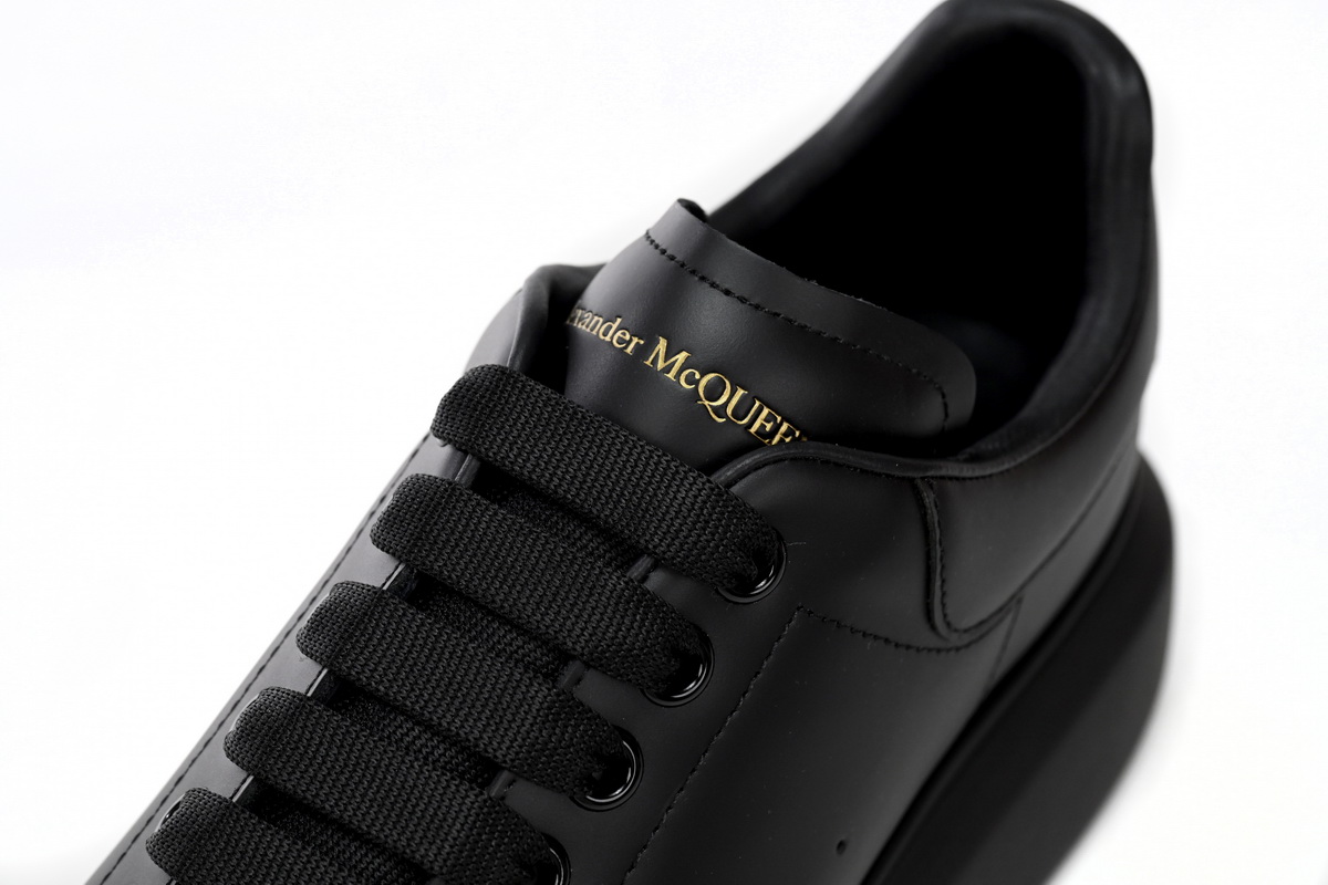 Replica Alexander McQueen Sneaker Black