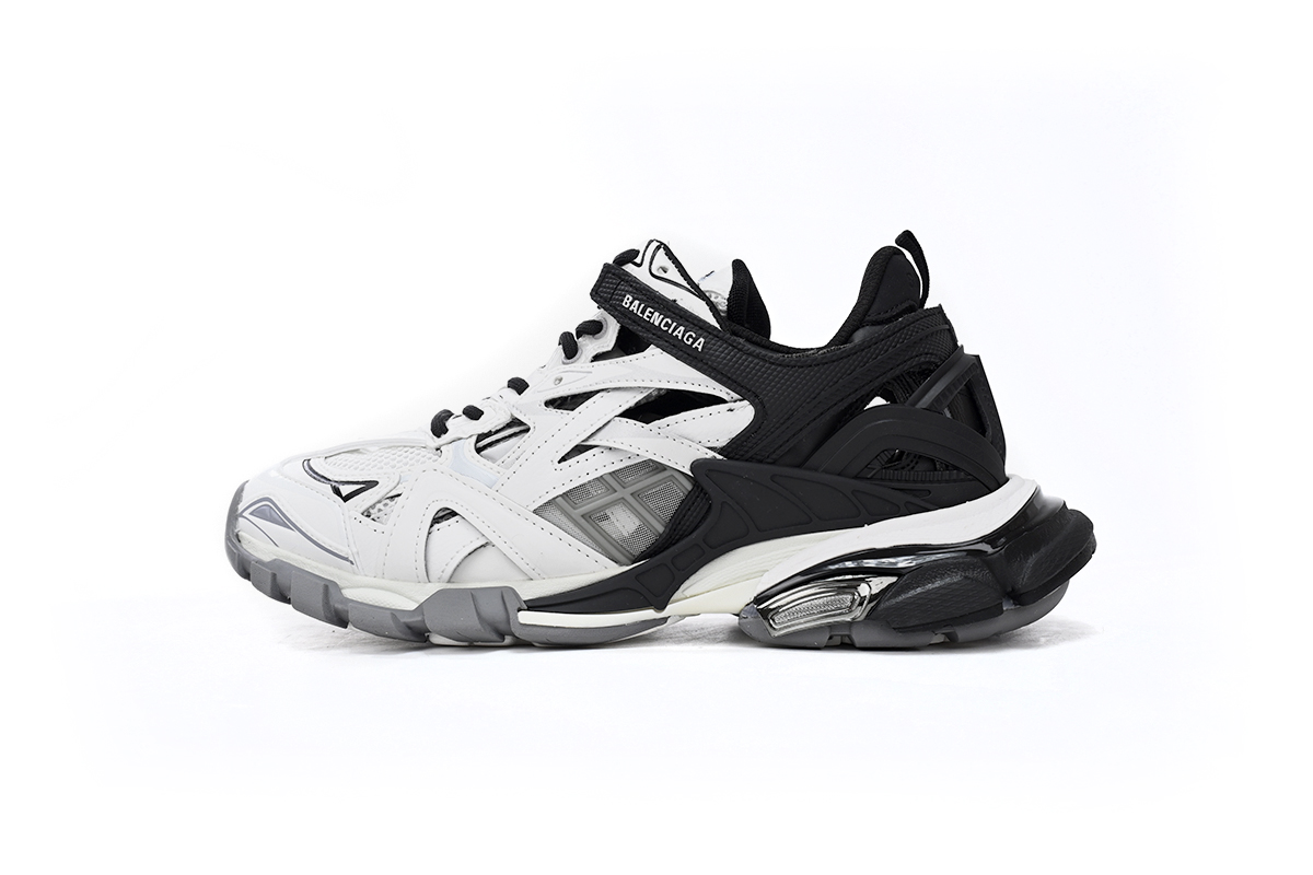 Replica Balenciaga Track 2 Sneaker Black And White,568614 W2GN3 1090