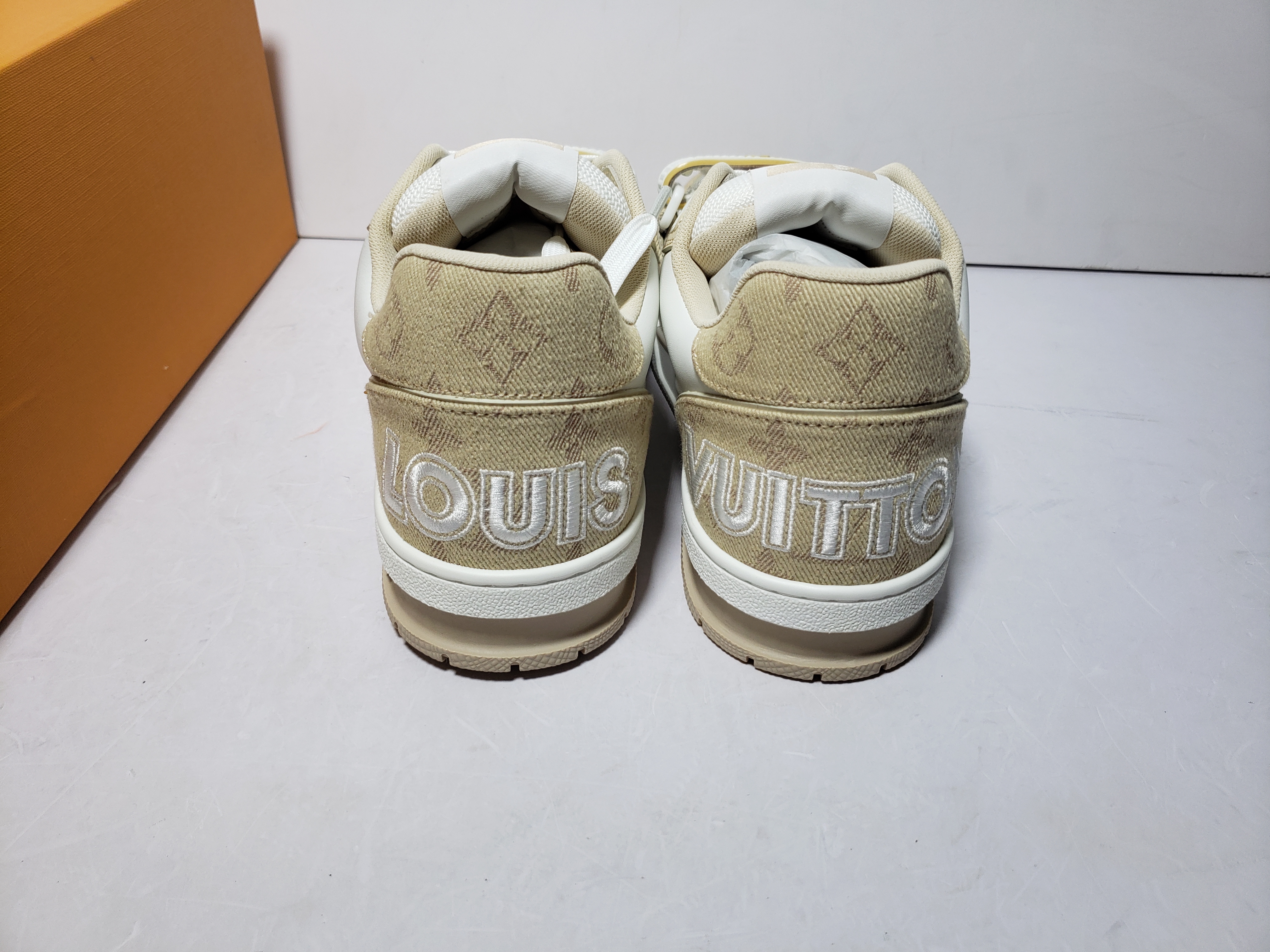 Replica Louis Vuitton Trainer Beige Cloth Cover,GO0220