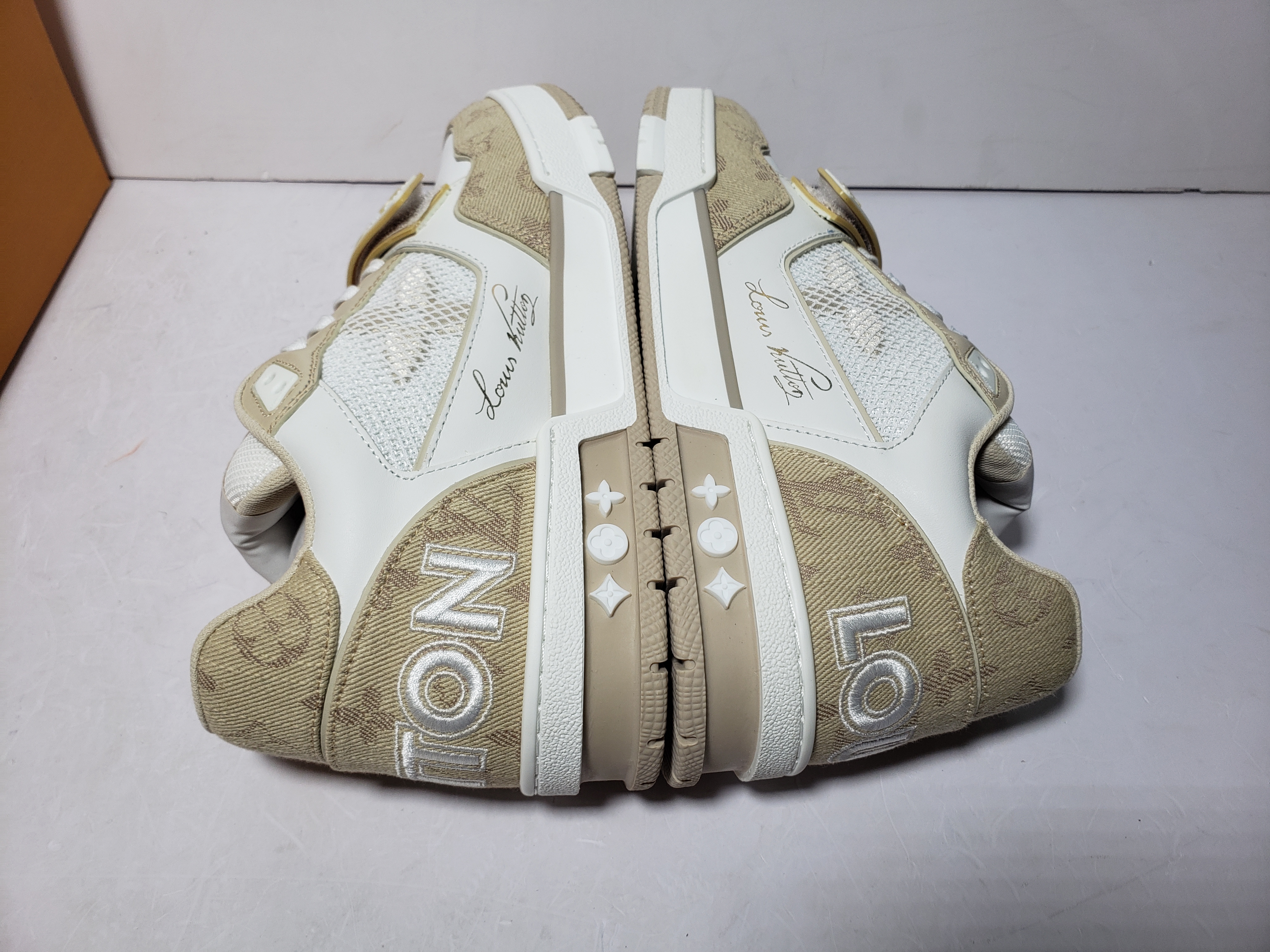 Replica Louis Vuitton Trainer Beige Cloth Cover,GO0220