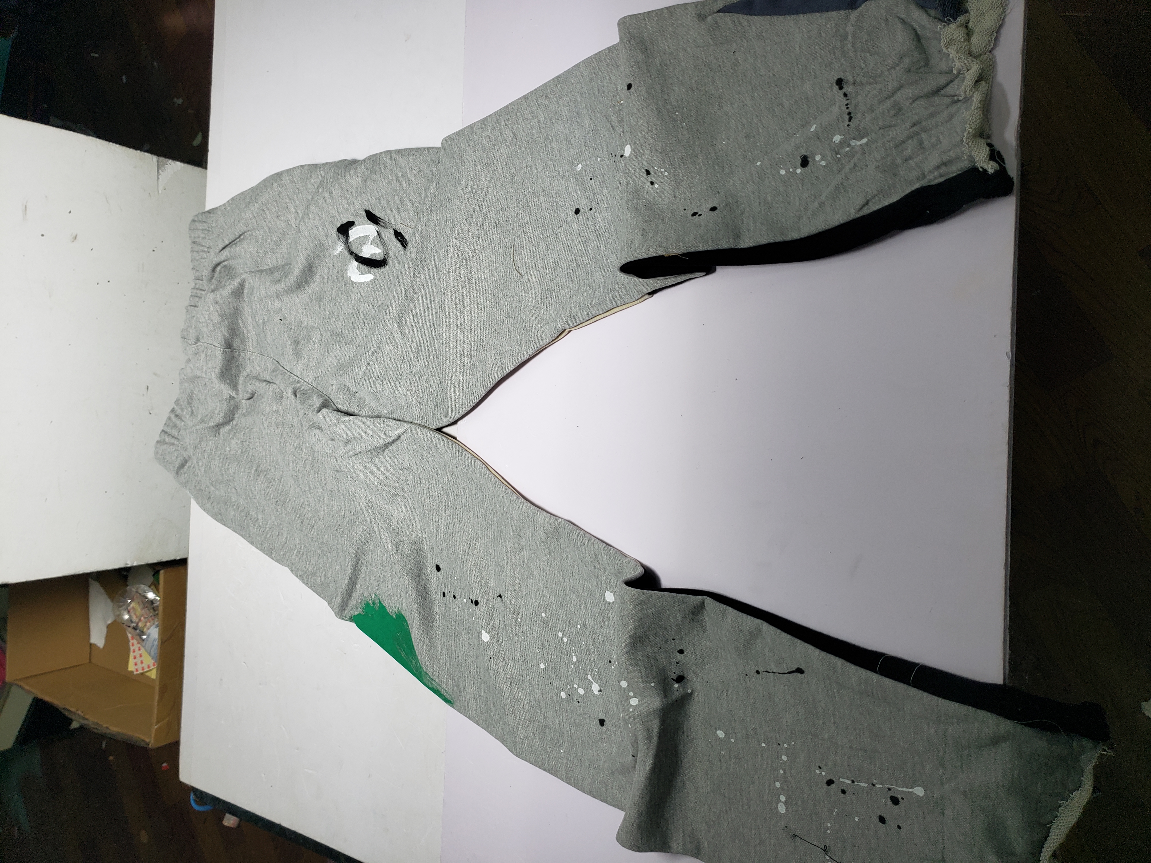 Gallery Dept. Painted Flare Sweat Pants Heather Grey Damaged Cotton 