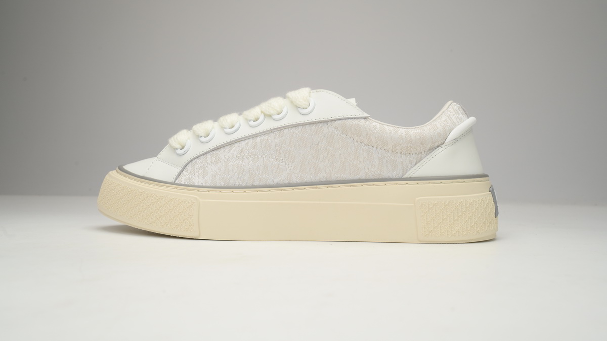 Replica Dior B33 Sneaker White Smooth Calfskin Oblique Jacquard, 3SN303ZYS_H068