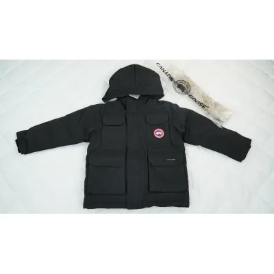 CANADA GOOSE Black Down Jacket 01