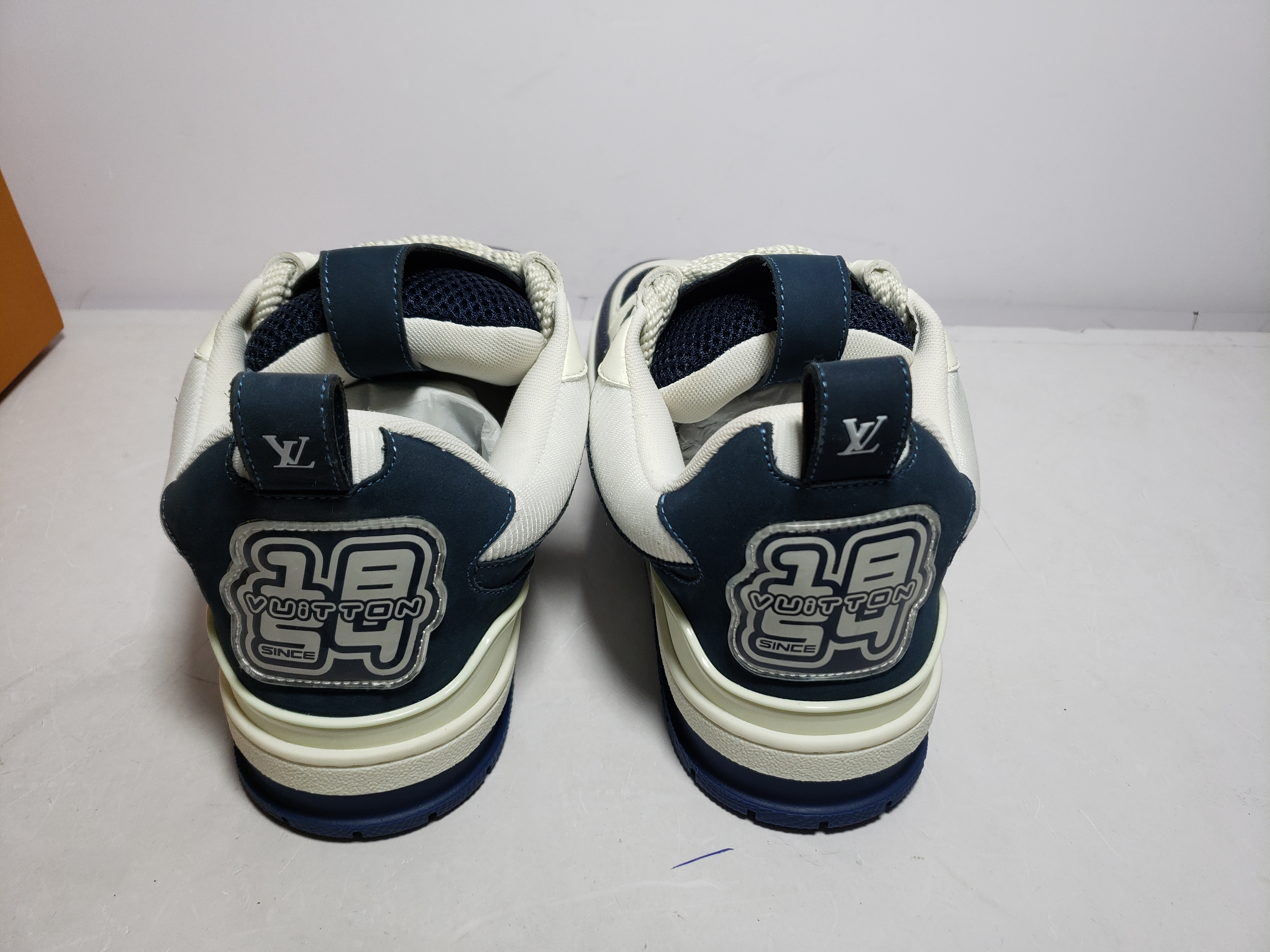 Replica Louis Vuitton Leather lace up Fashionable Board Shoes Blue,51BCOLRB