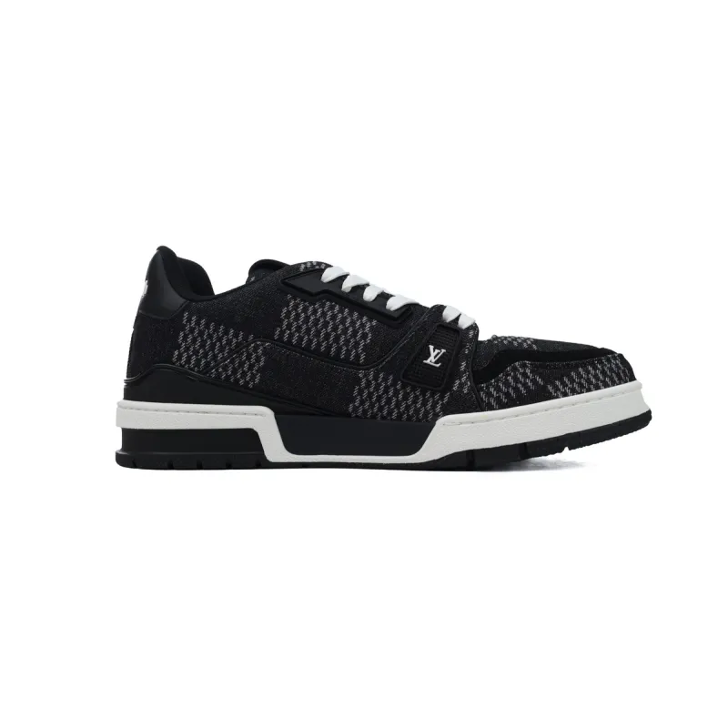 LOUIS VUITTON Trainer Black