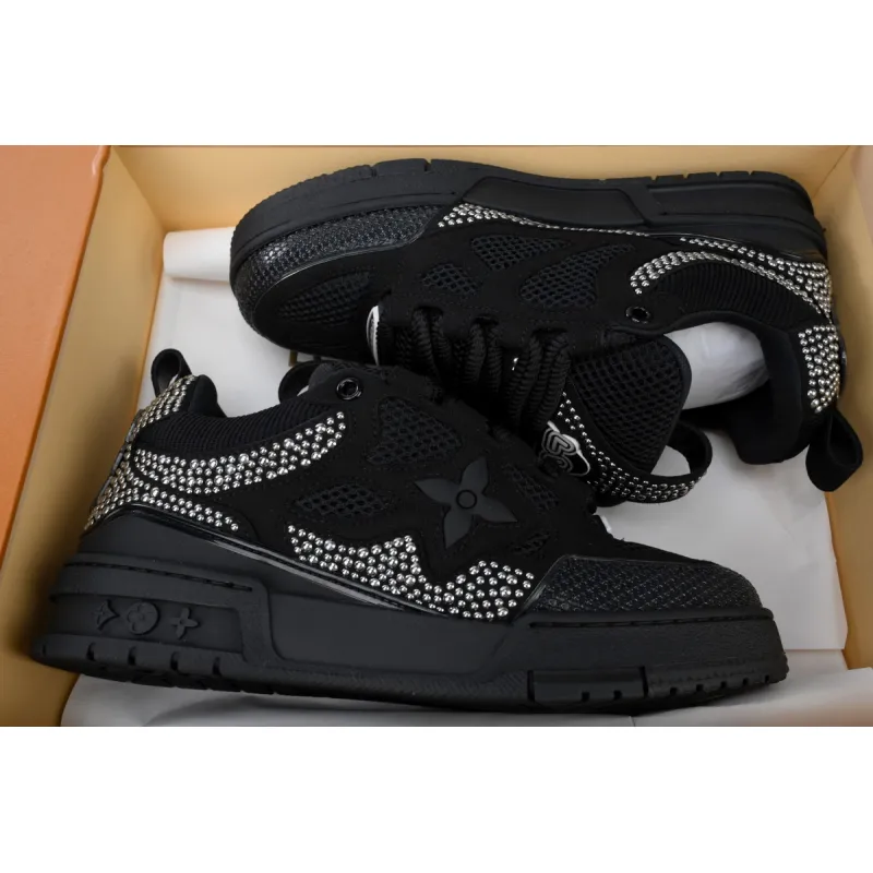 LOUIS VUITTON Trainer Skate Black 2