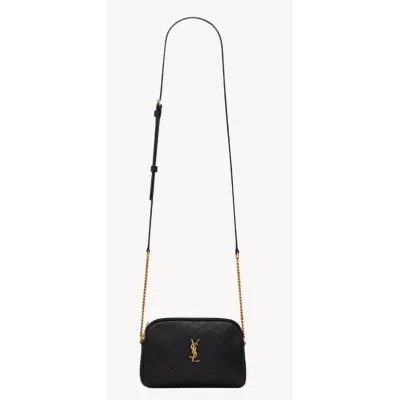 Gaby zipped pouch in quilted lambskin 01