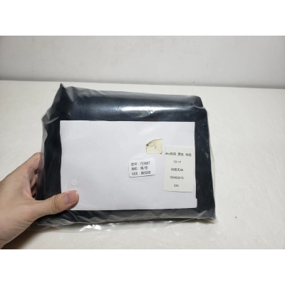 Gaby zipped pouch in quilted lambskin 02