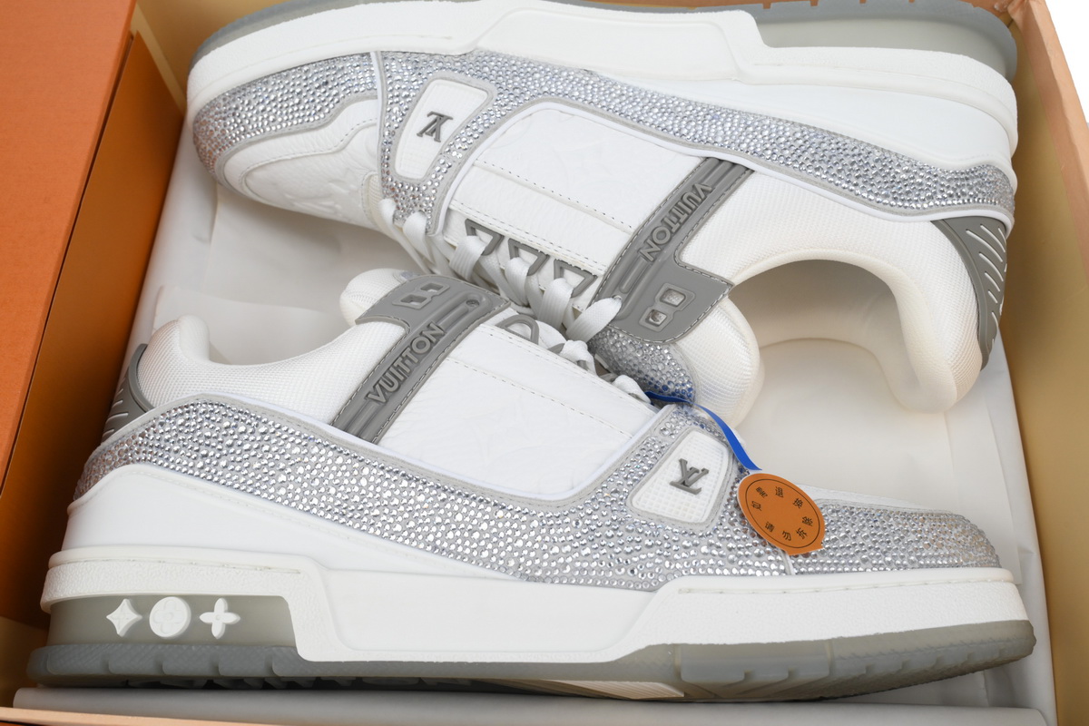 PKGoden LOUIS VUITTON Trainer Grey white Diamond