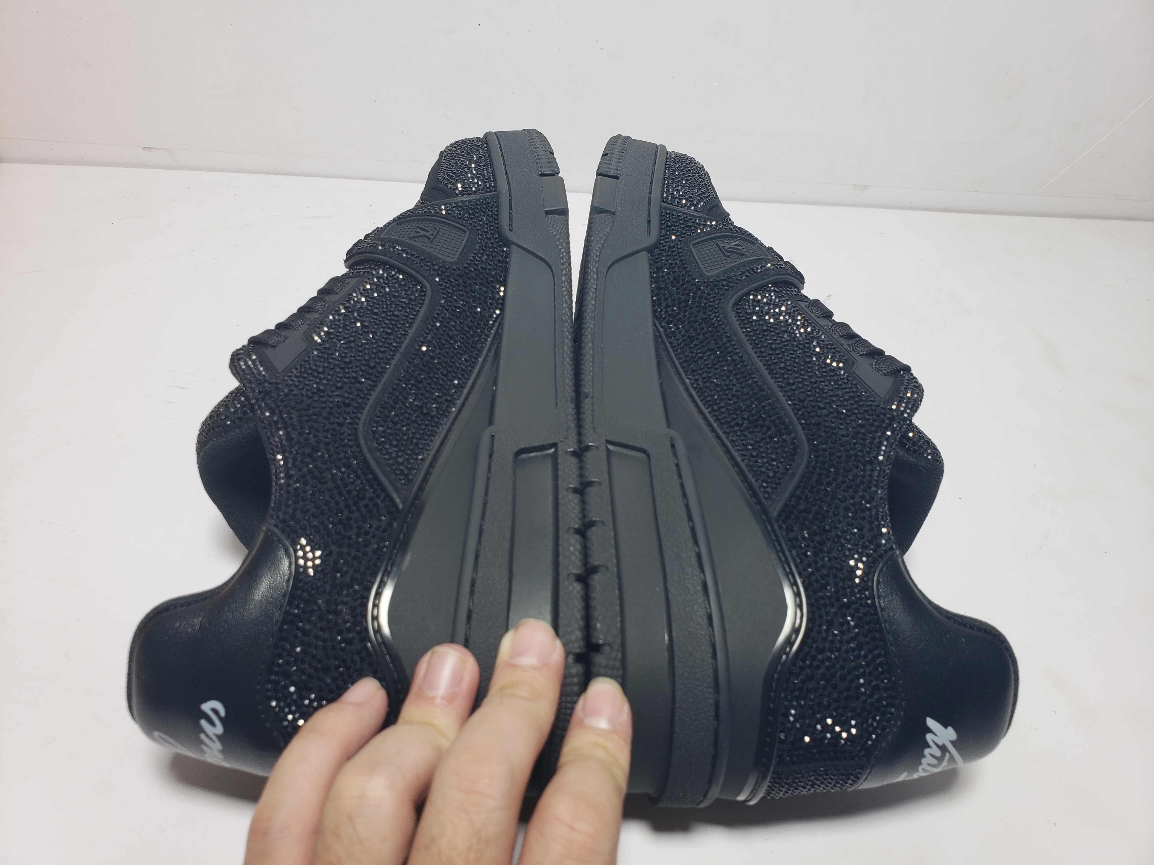 LOUIS VUITTON Trainer All black Diamond