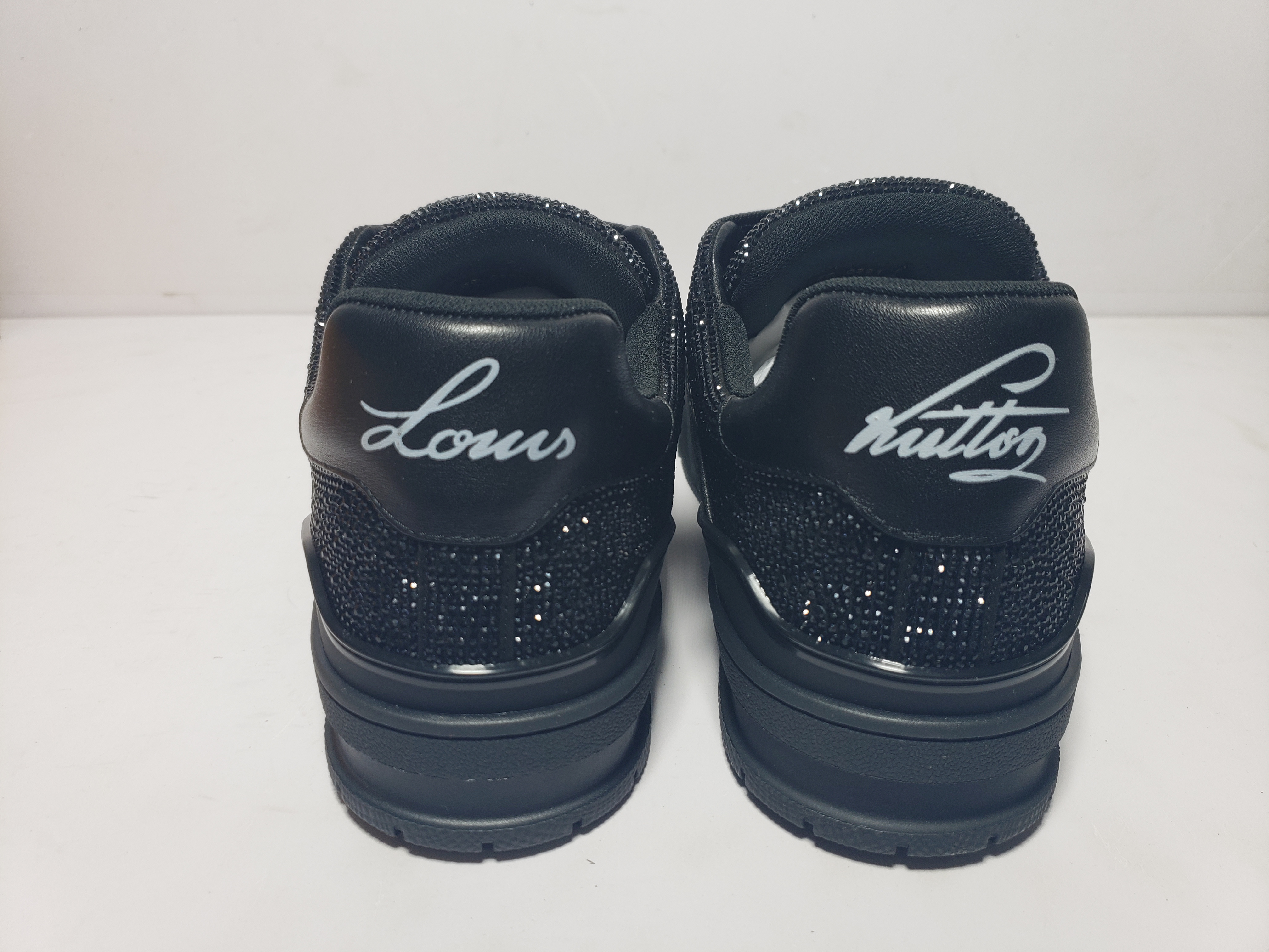 LOUIS VUITTON Trainer All black Diamond