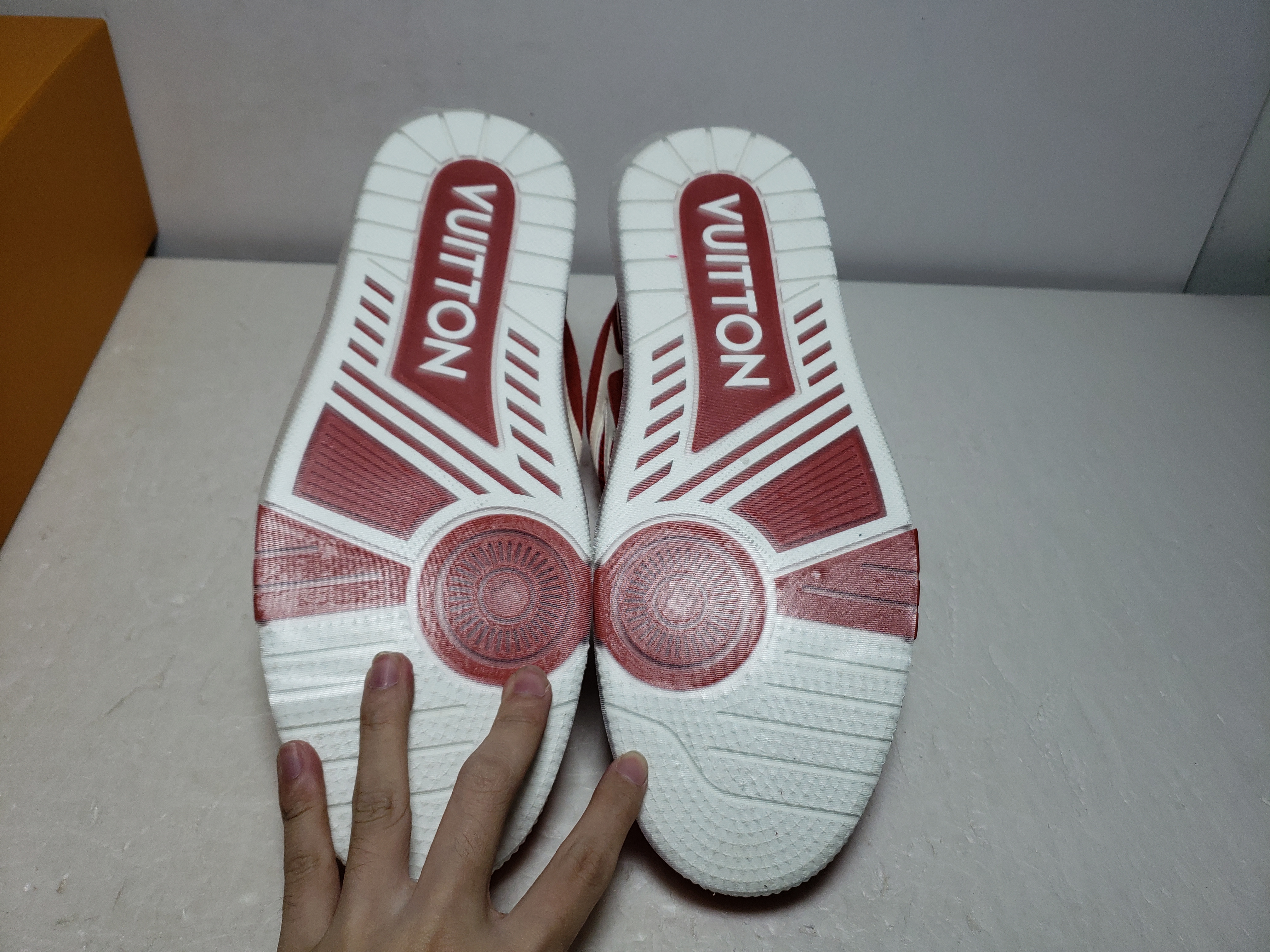 Replica Louis Vuitton Leather lace up Fashionable Board Shoes Red,51BCOLRB