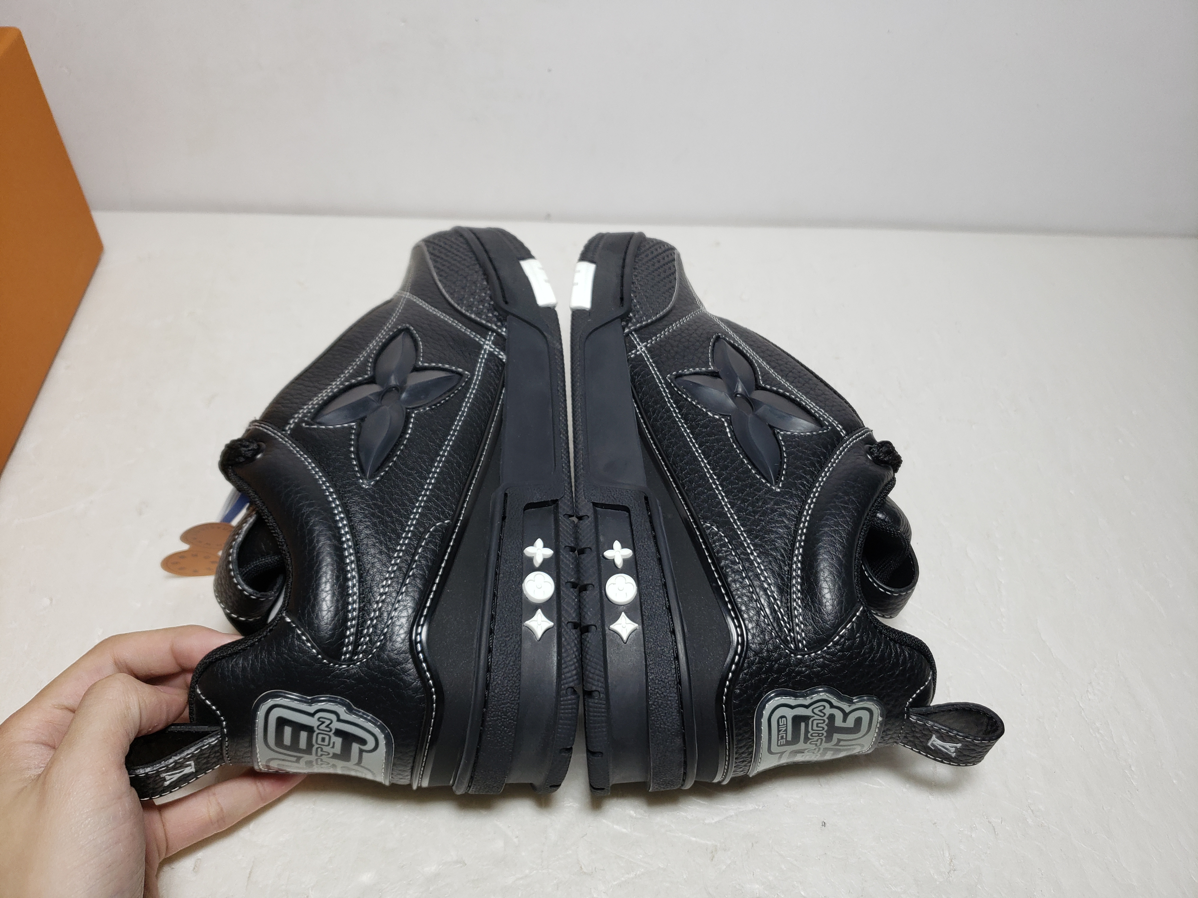 Replica Louis Vuitton Skate Black