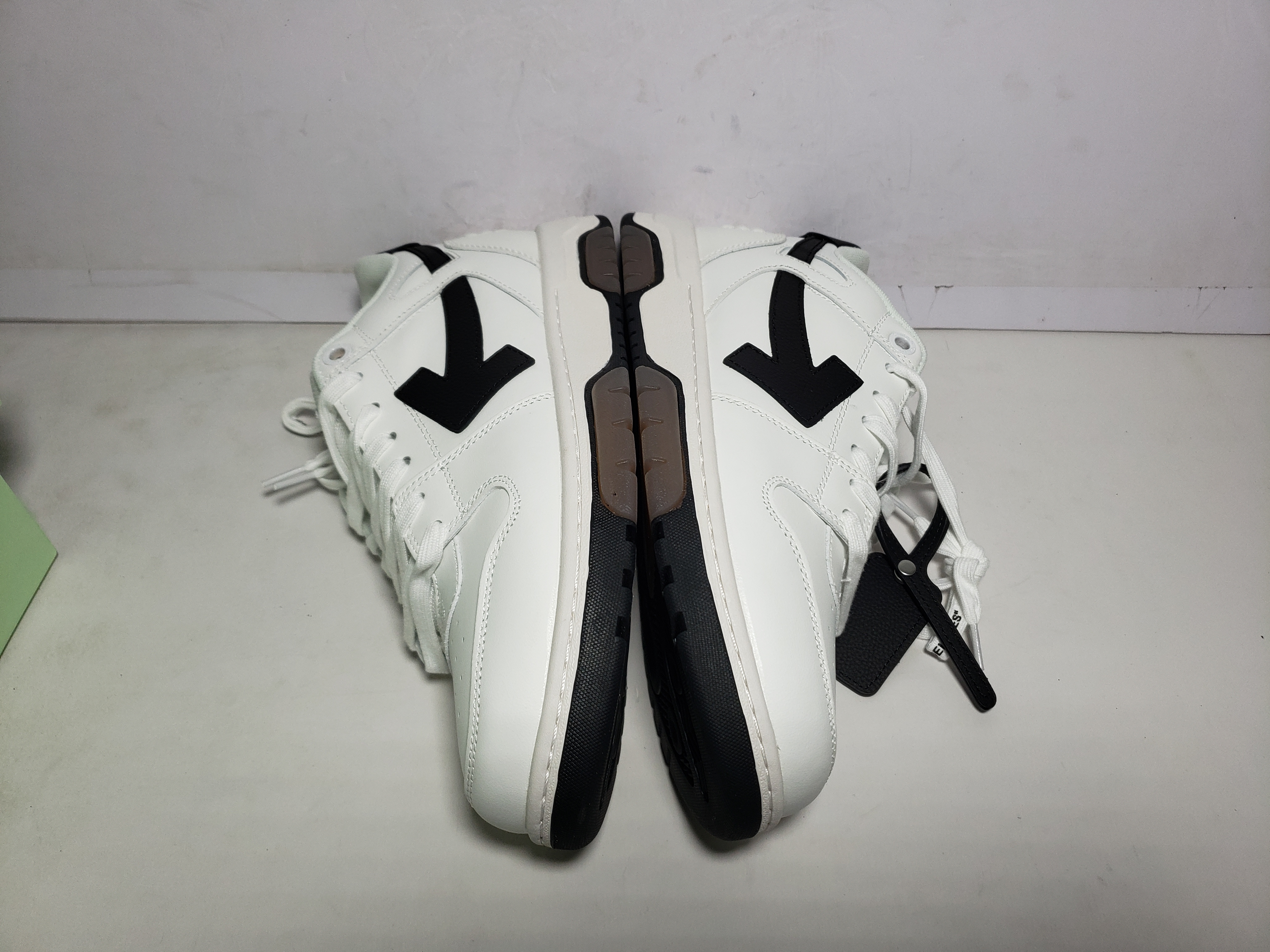 Replica OFF-WHITE Out Of Office OOO 30 MM Low Tops Black White Blue 