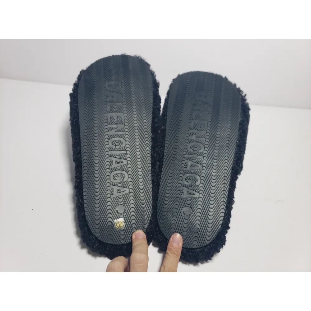 Flash sale| Balenciaga Furry Slide Black/White/Pink