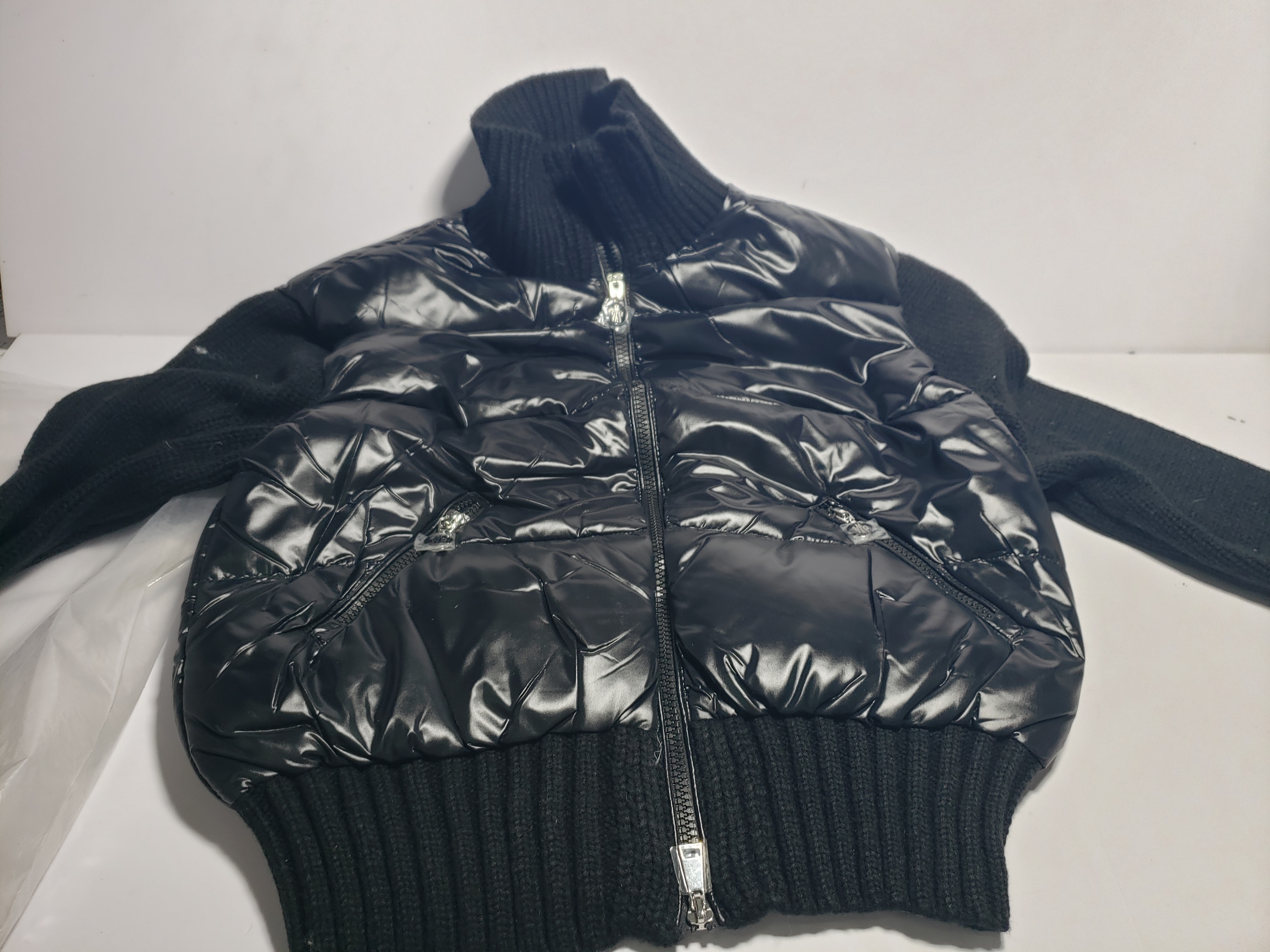 Moncler -Wool down jacket black