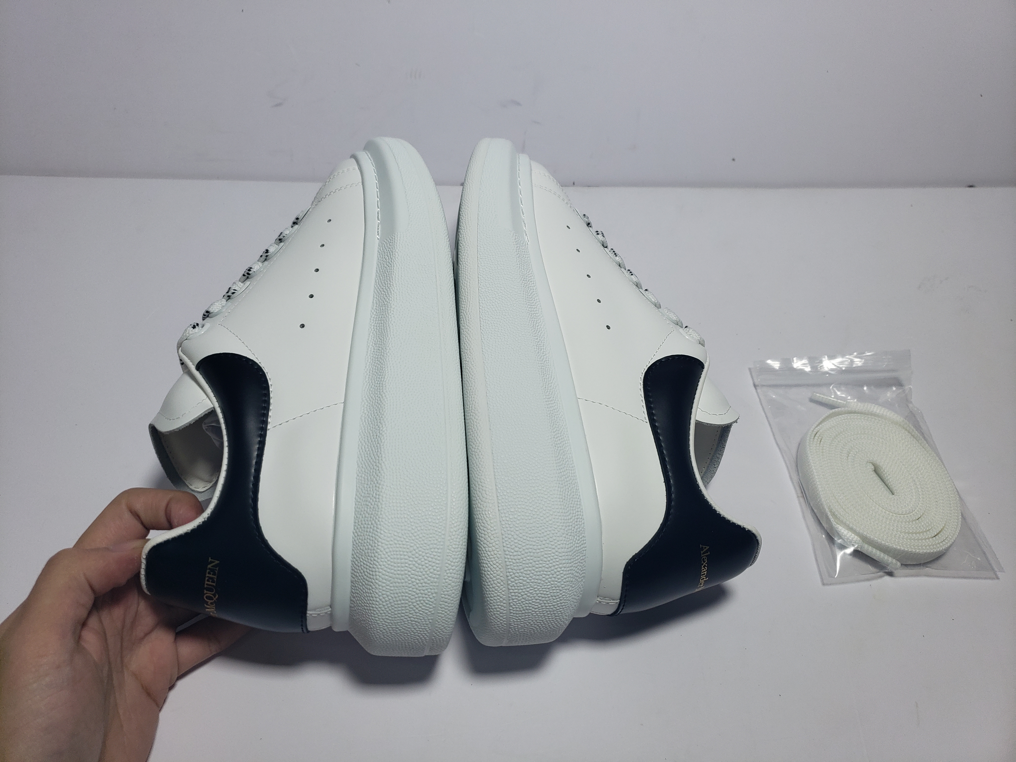 PKGoden Alexander McQueen Sneaker Dlack Skin