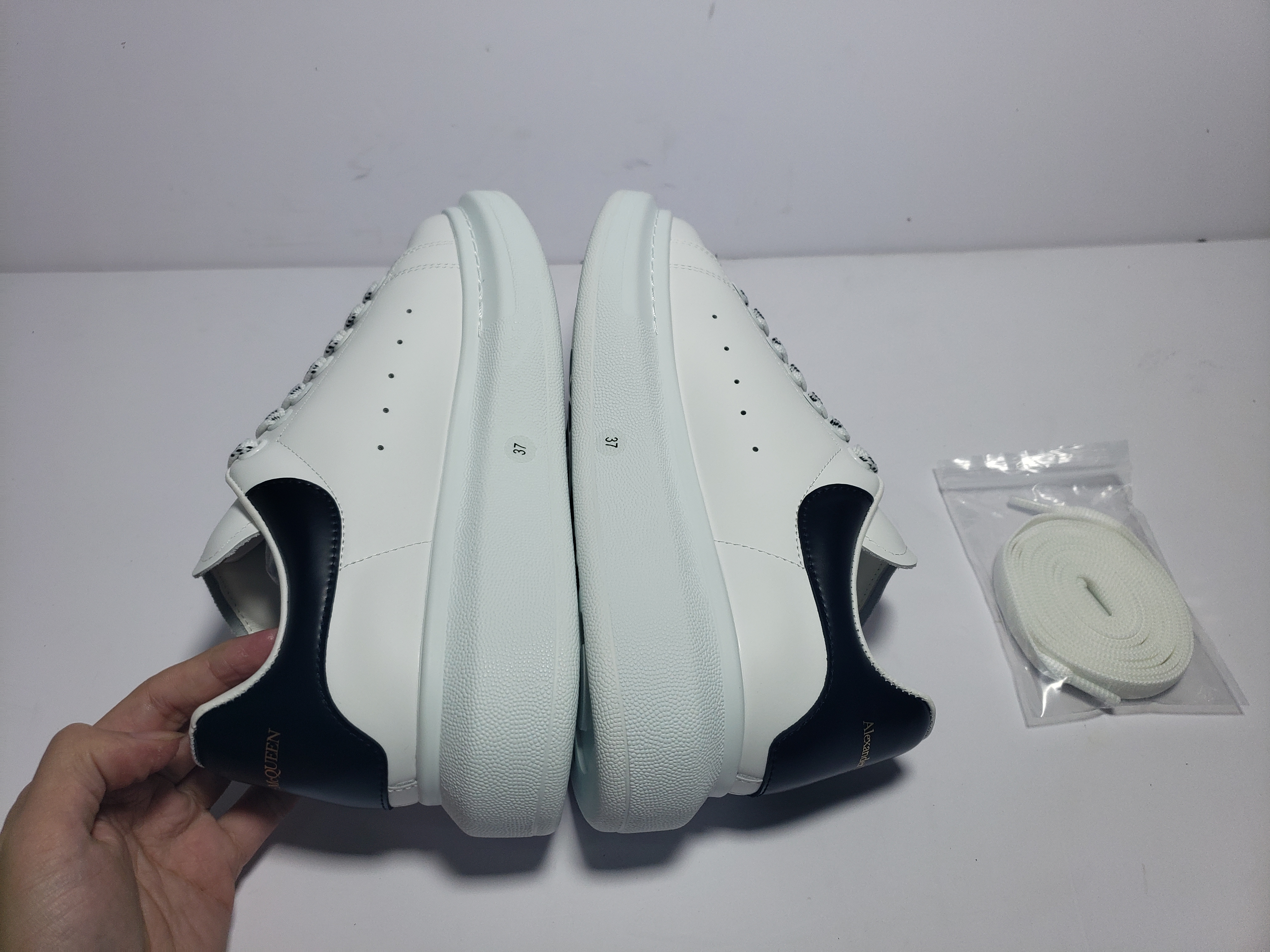 PKGoden Alexander McQueen Sneaker Dlack Skin