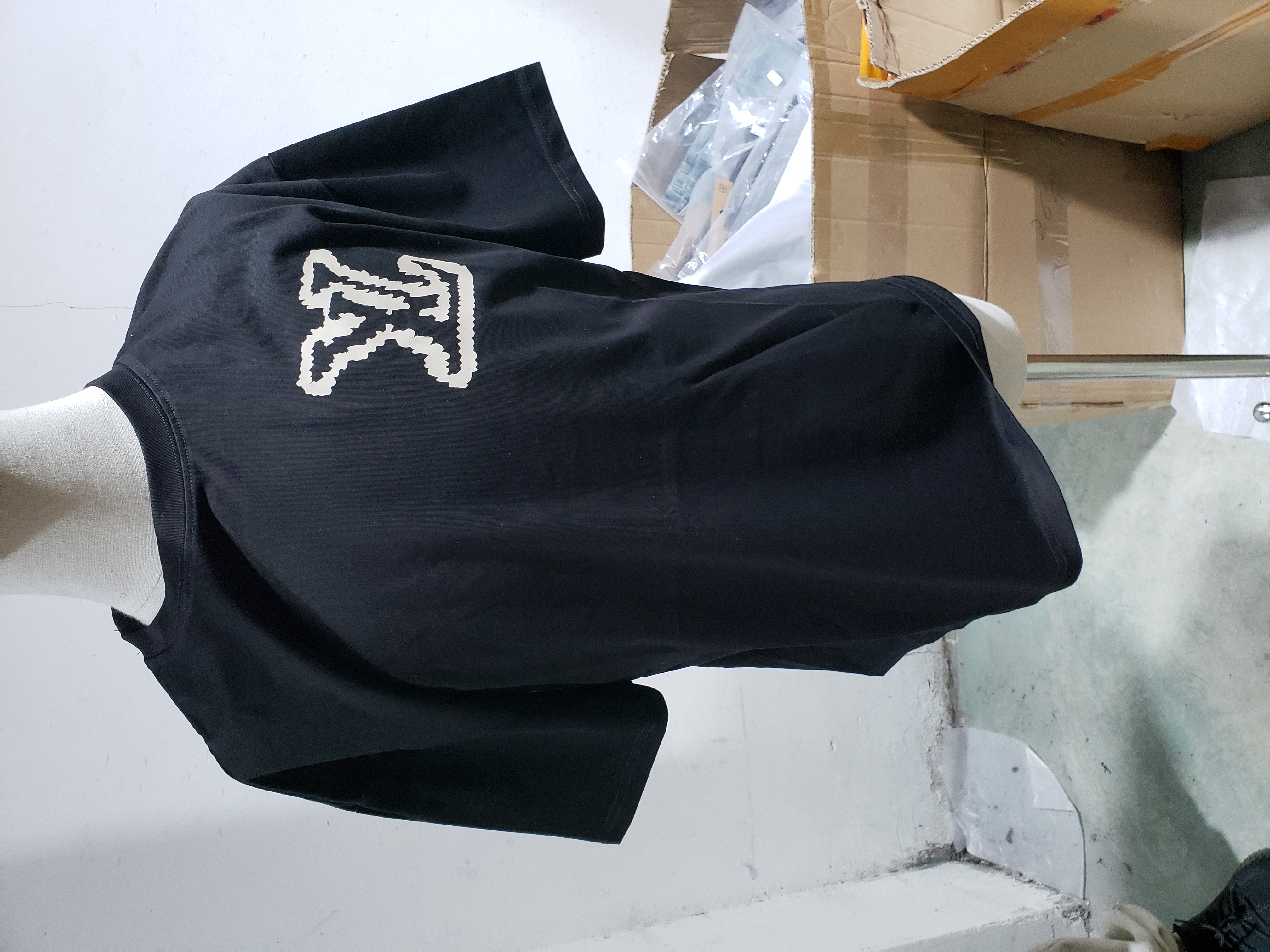 Louis Vuitton pin LOGO T-Shirts black