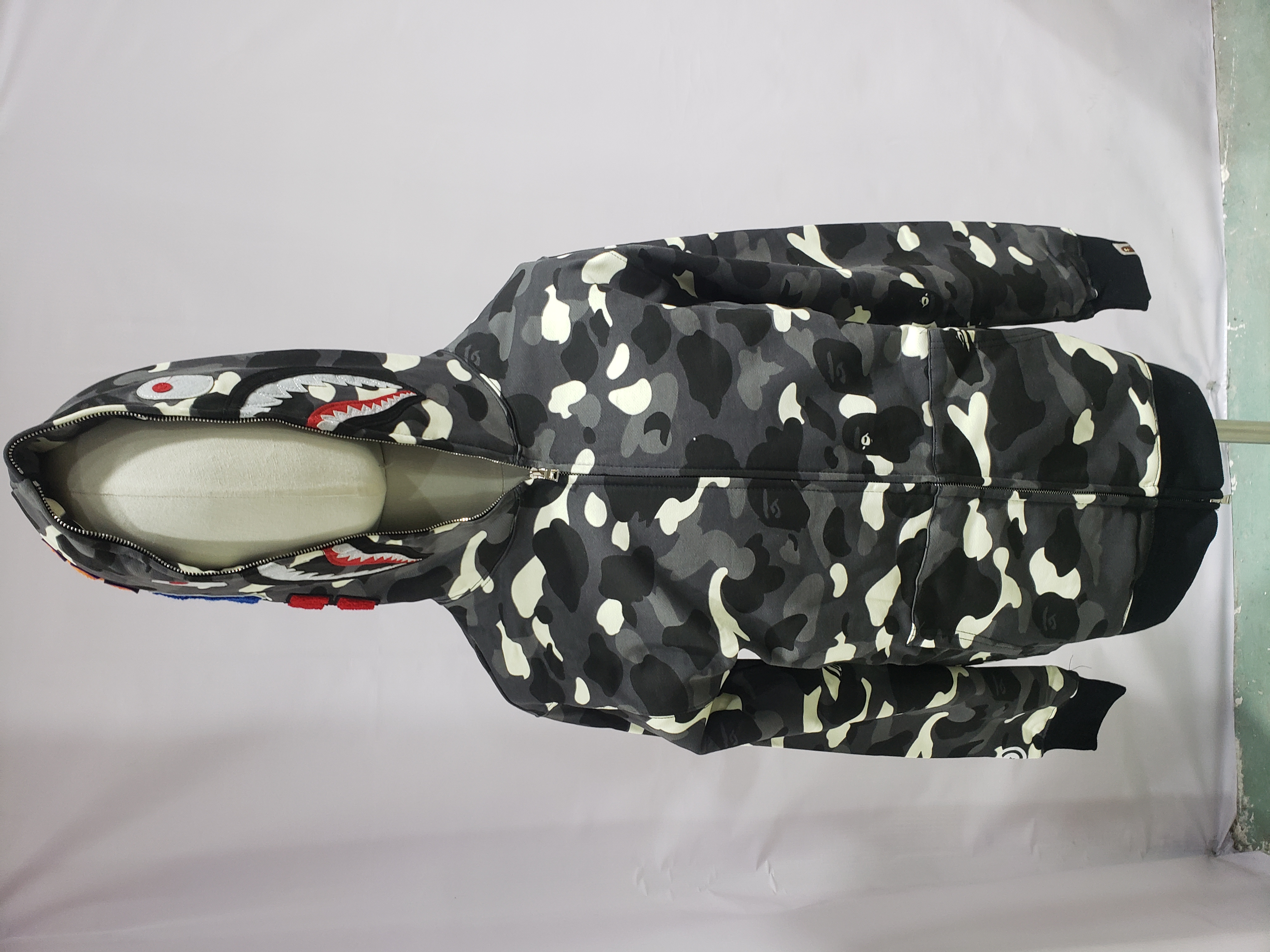 BAPE Hoodie 6110-