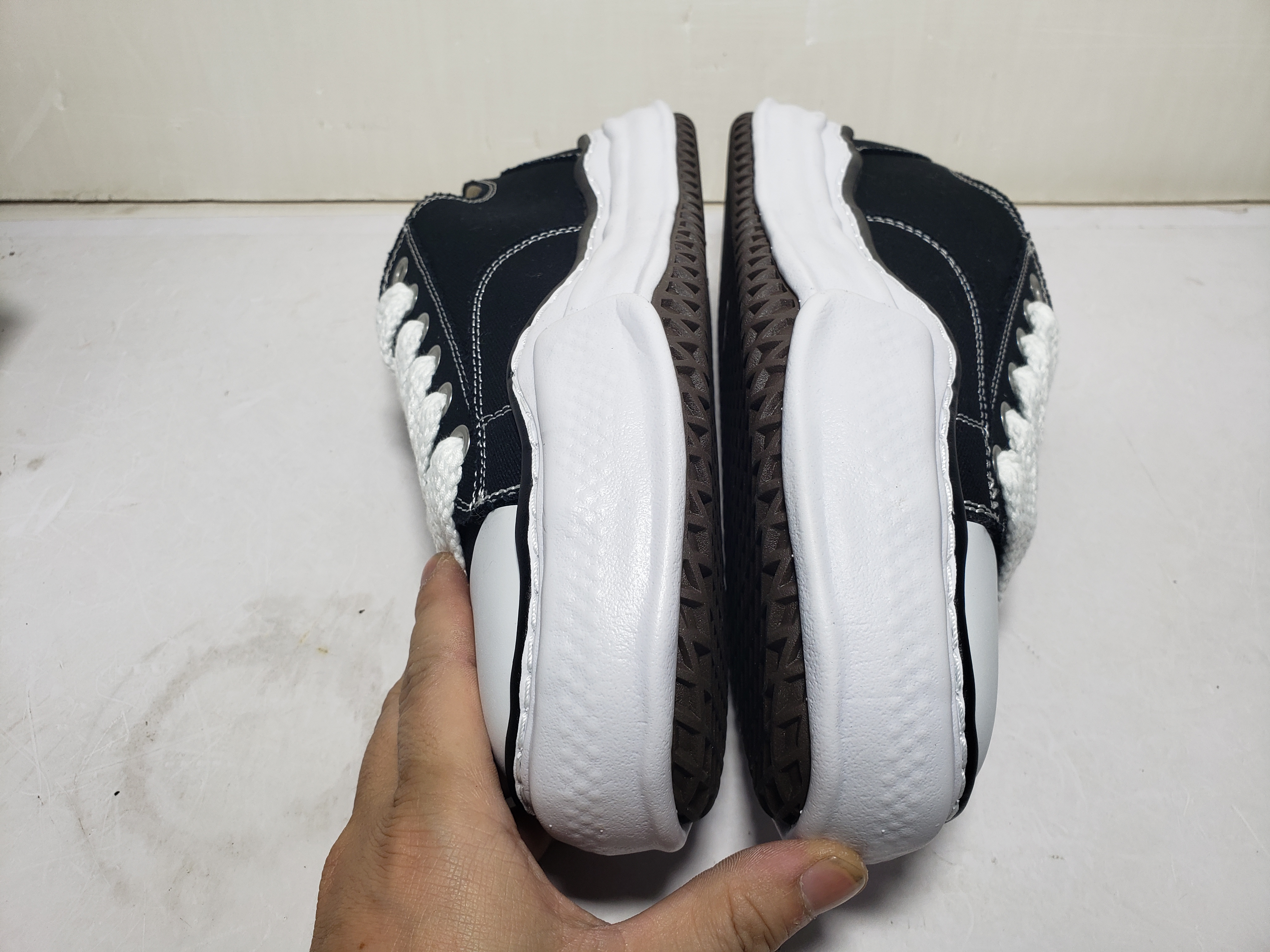 Maison Mihara Yasuhiro Hank OG Sole Canvas Low,  A05FW702