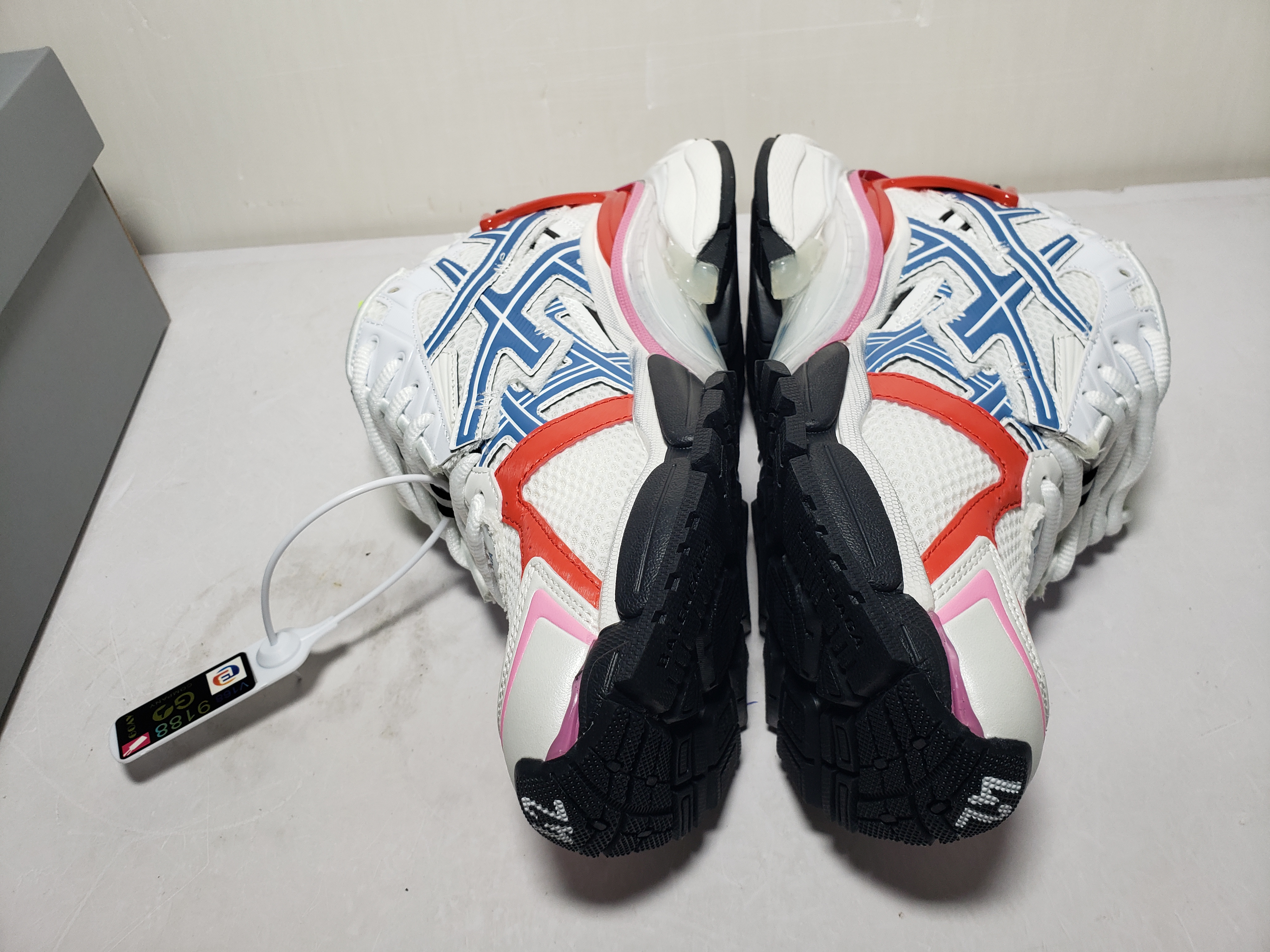 Balenciaga Runner White Blue Red 677402 W3RB6 9645 