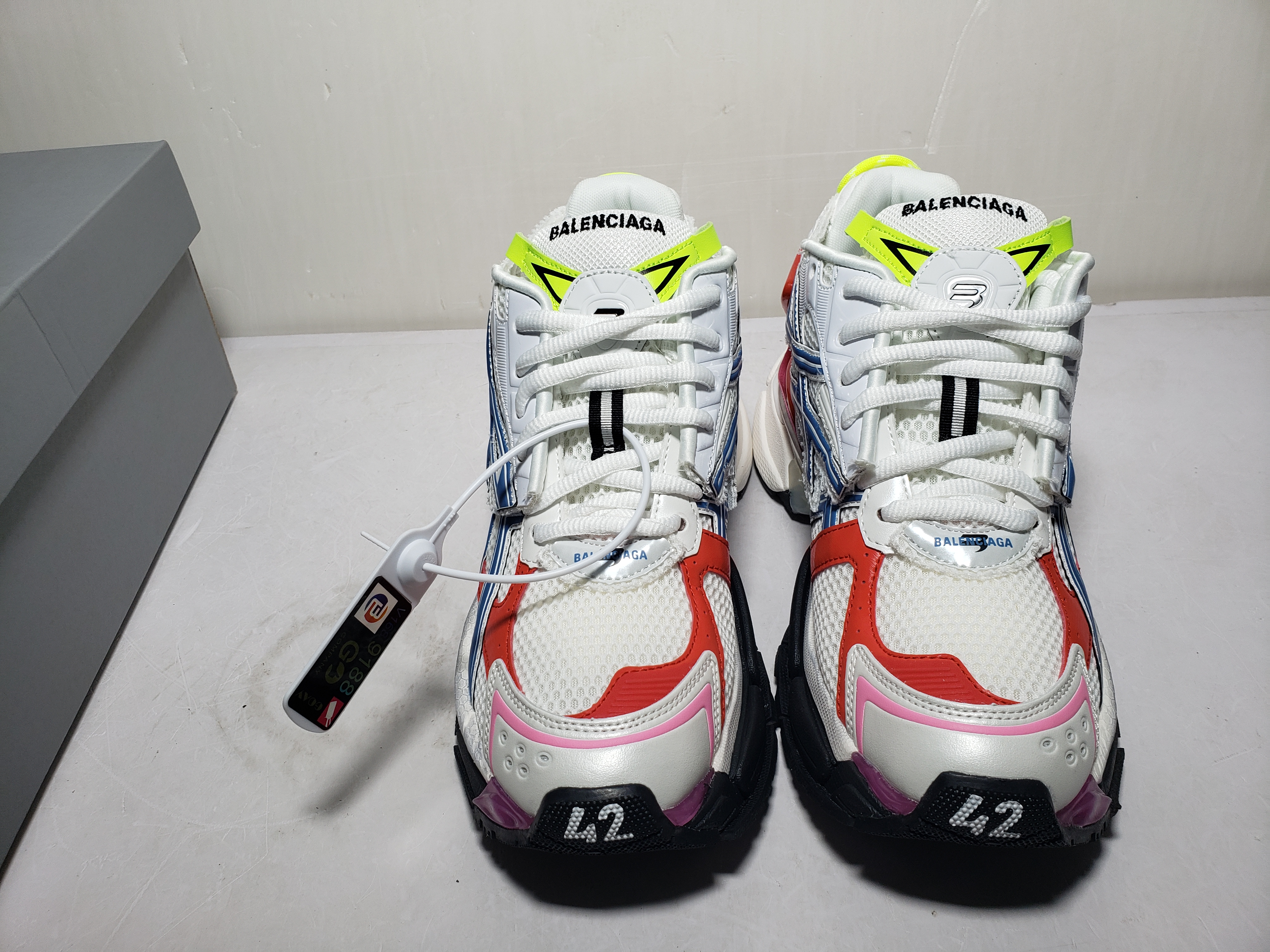 Balenciaga Runner White Blue Red 677402 W3RB6 9645 