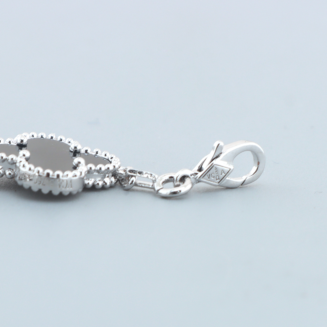 Van Cleef & Arpels four-leaf clover black agate five-flower bracelet