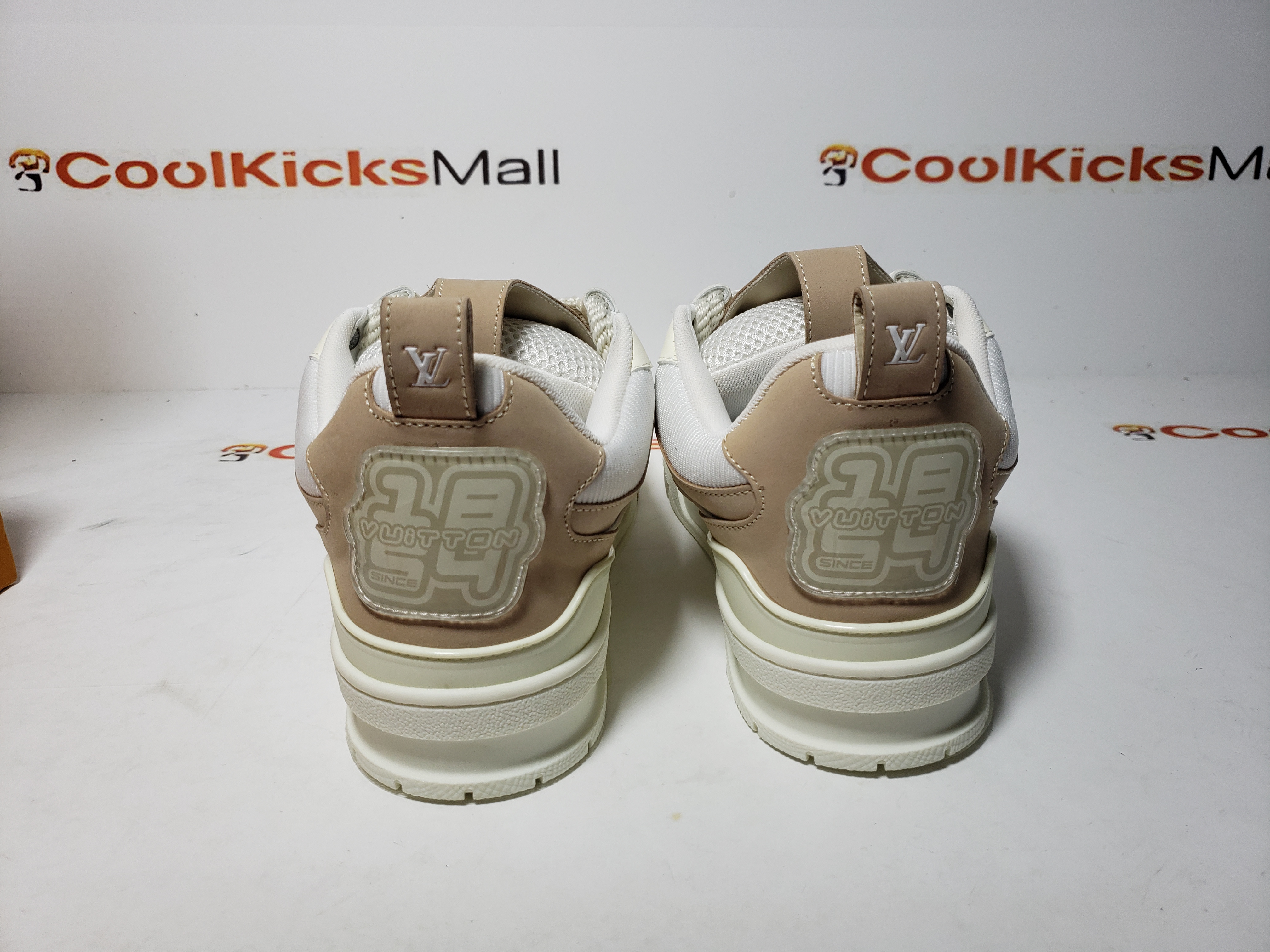 Replica Louis Vuitton Leather lace up Fashionable Board Shoes Grey,51BCOLRB