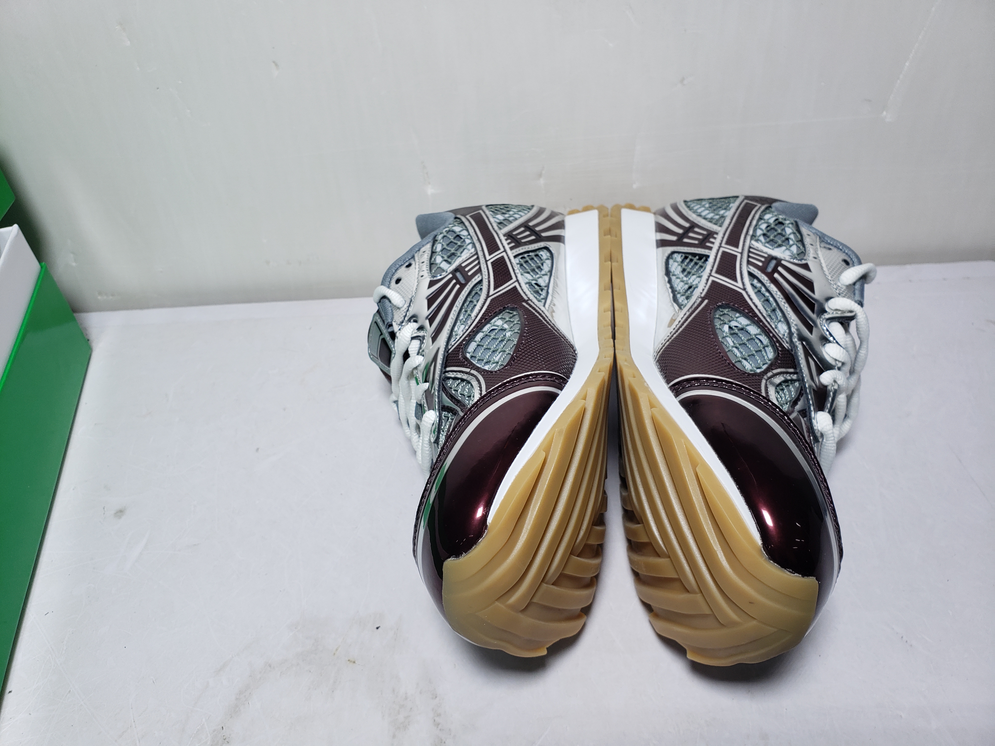 LJR Bottega Veneta Orbit low cut casual running shoes Wine Red