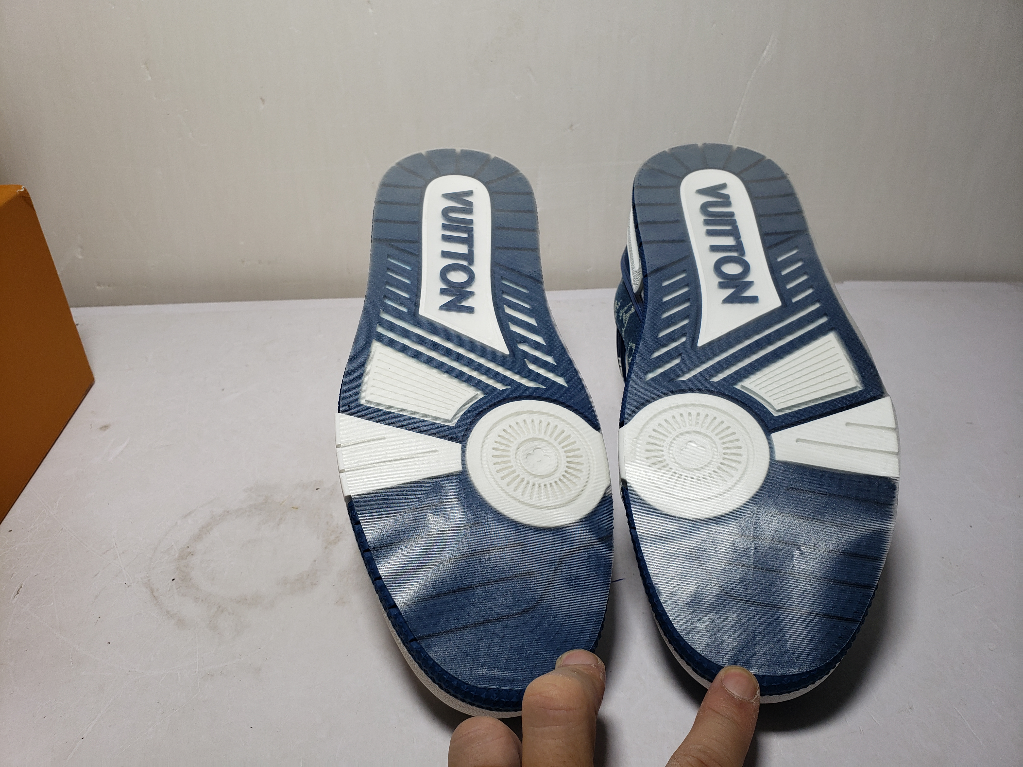 Replica Louis Vuitton Trainer Blue Cloth Surface,GO0232