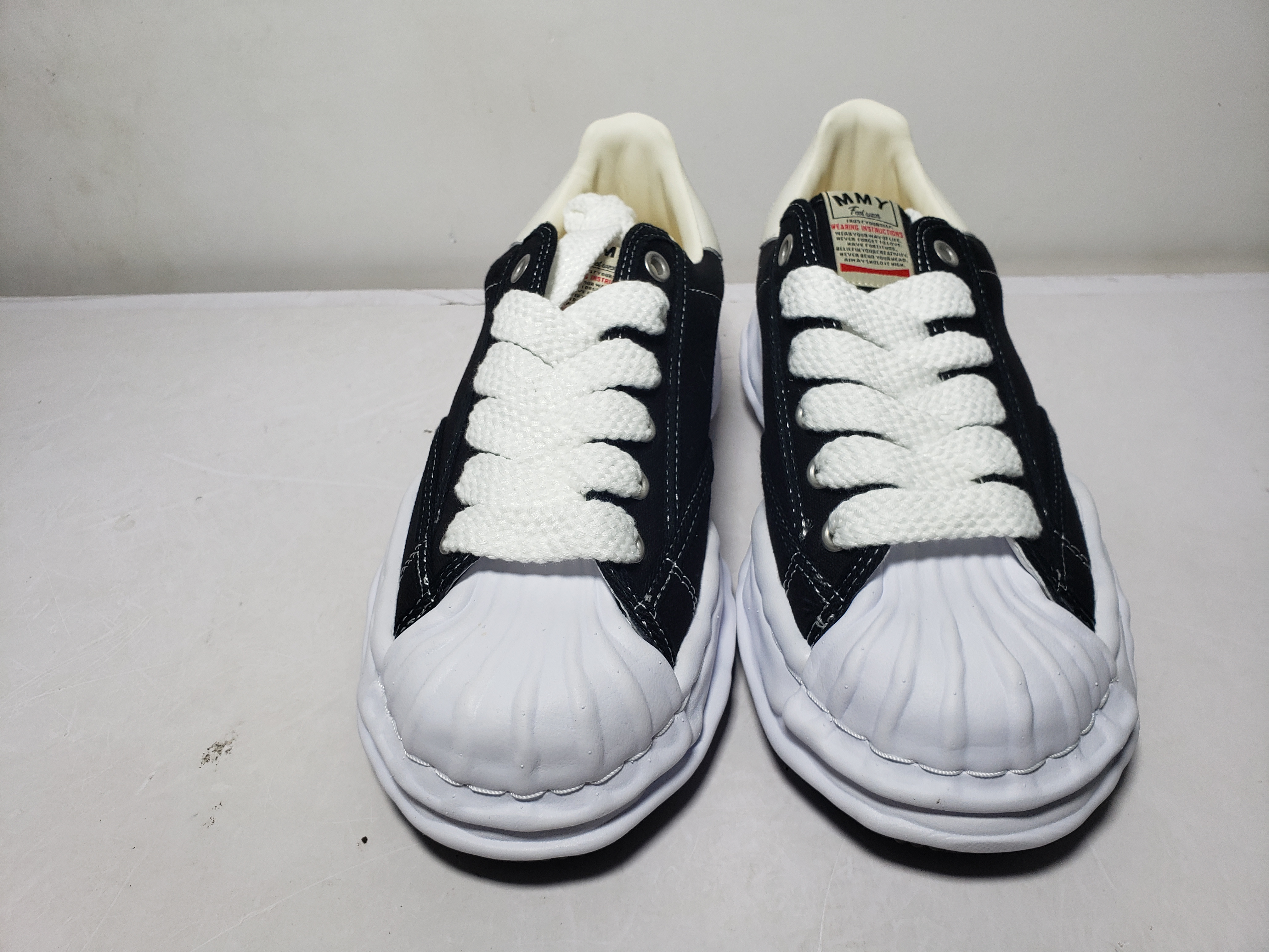 Replica MIHARA YASUHIRO Black And White,NO.703