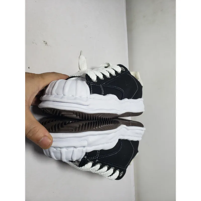 Replica MIHARA YASUHIRO Black And White,NO.703