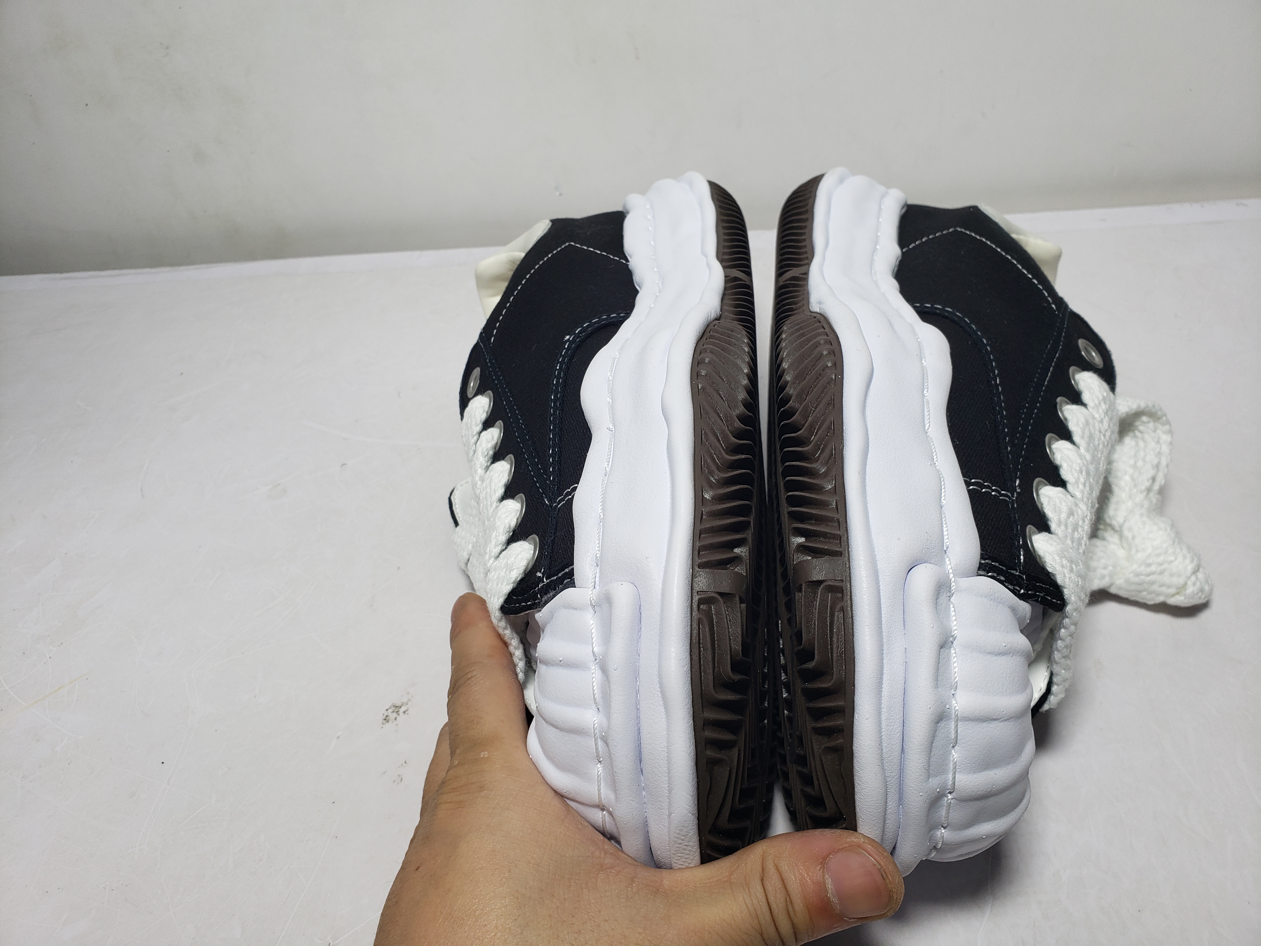 Replica MIHARA YASUHIRO Black And White,NO.703