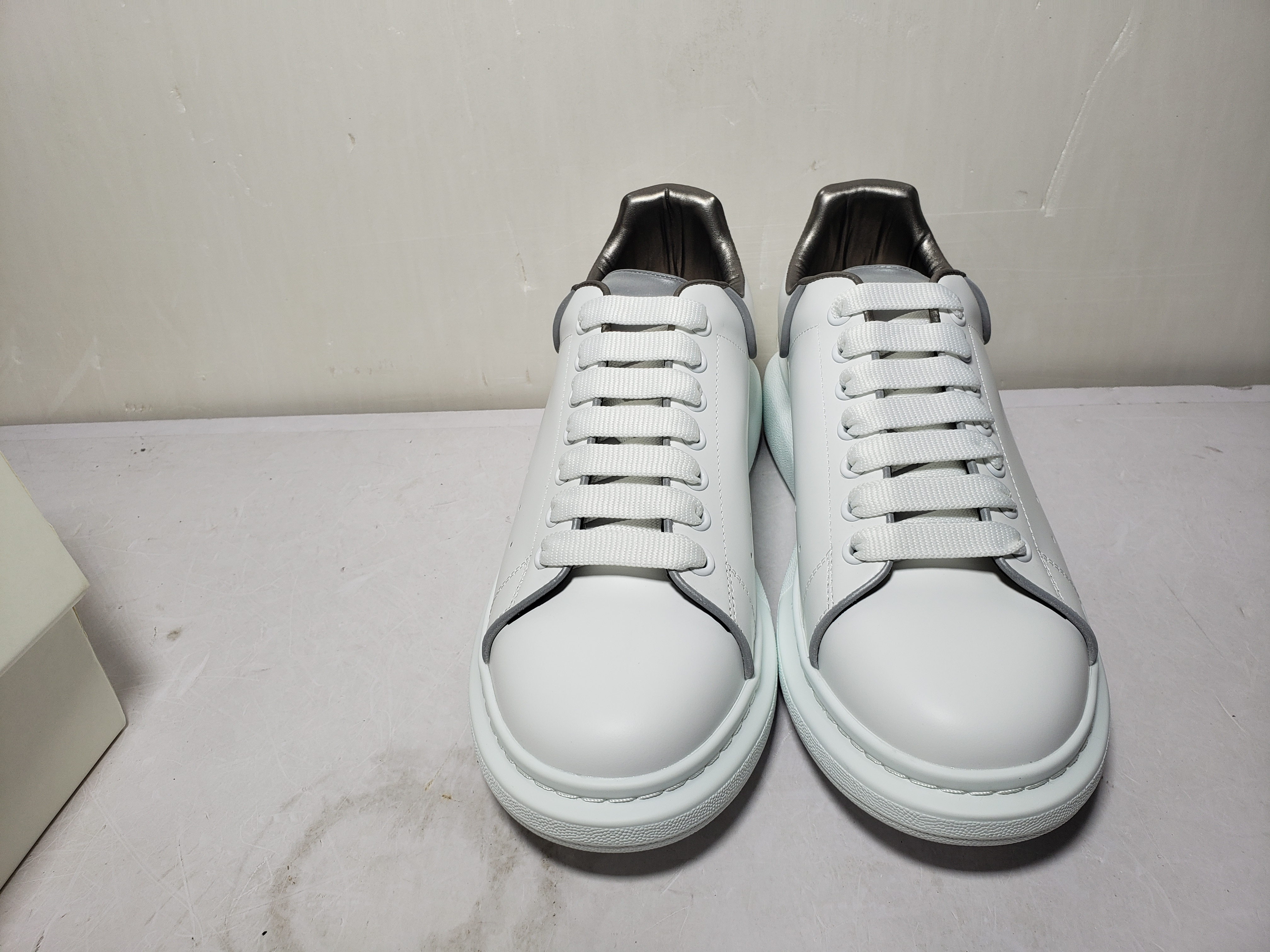 Replica Alexander McQueen Sneaker 3M Silver Edge