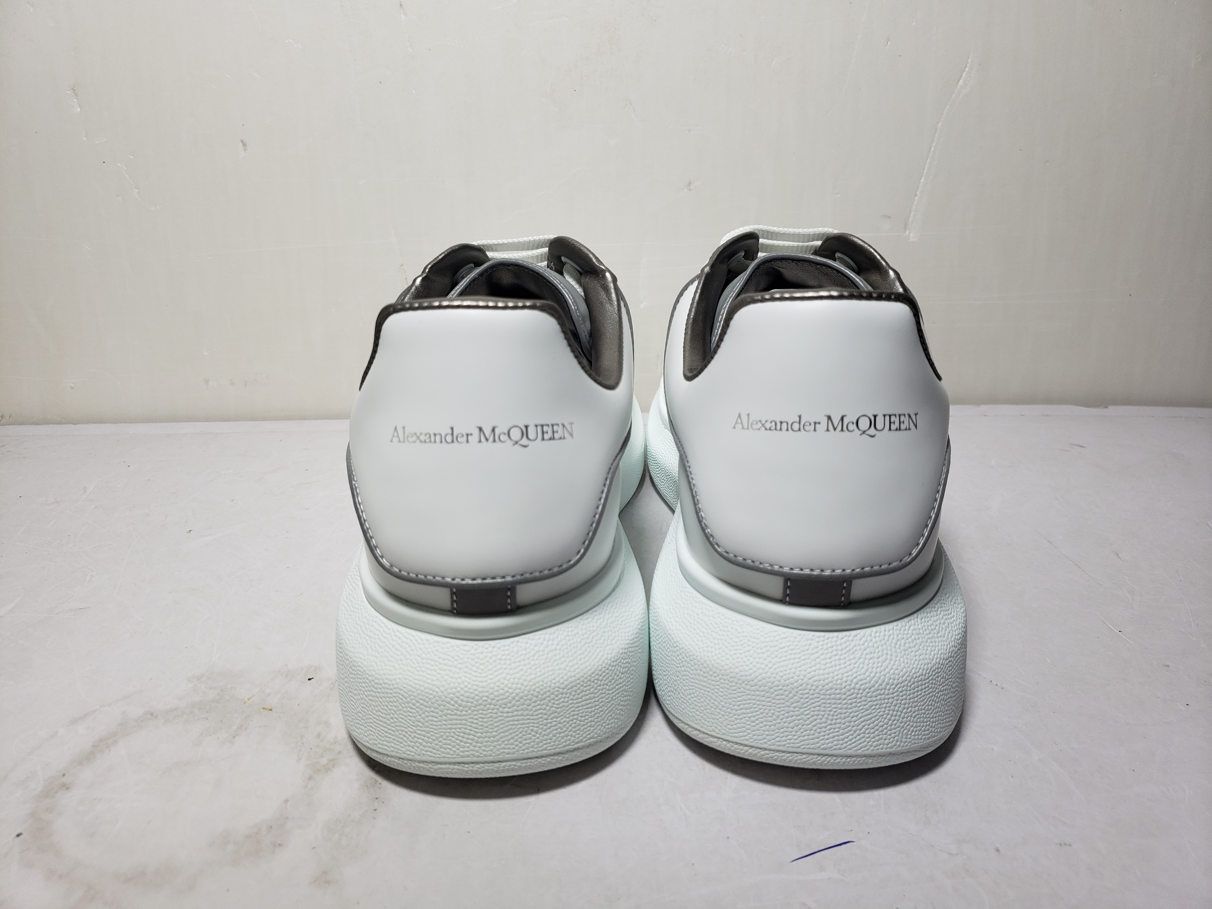 Replica Alexander McQueen Sneaker 3M Silver Edge