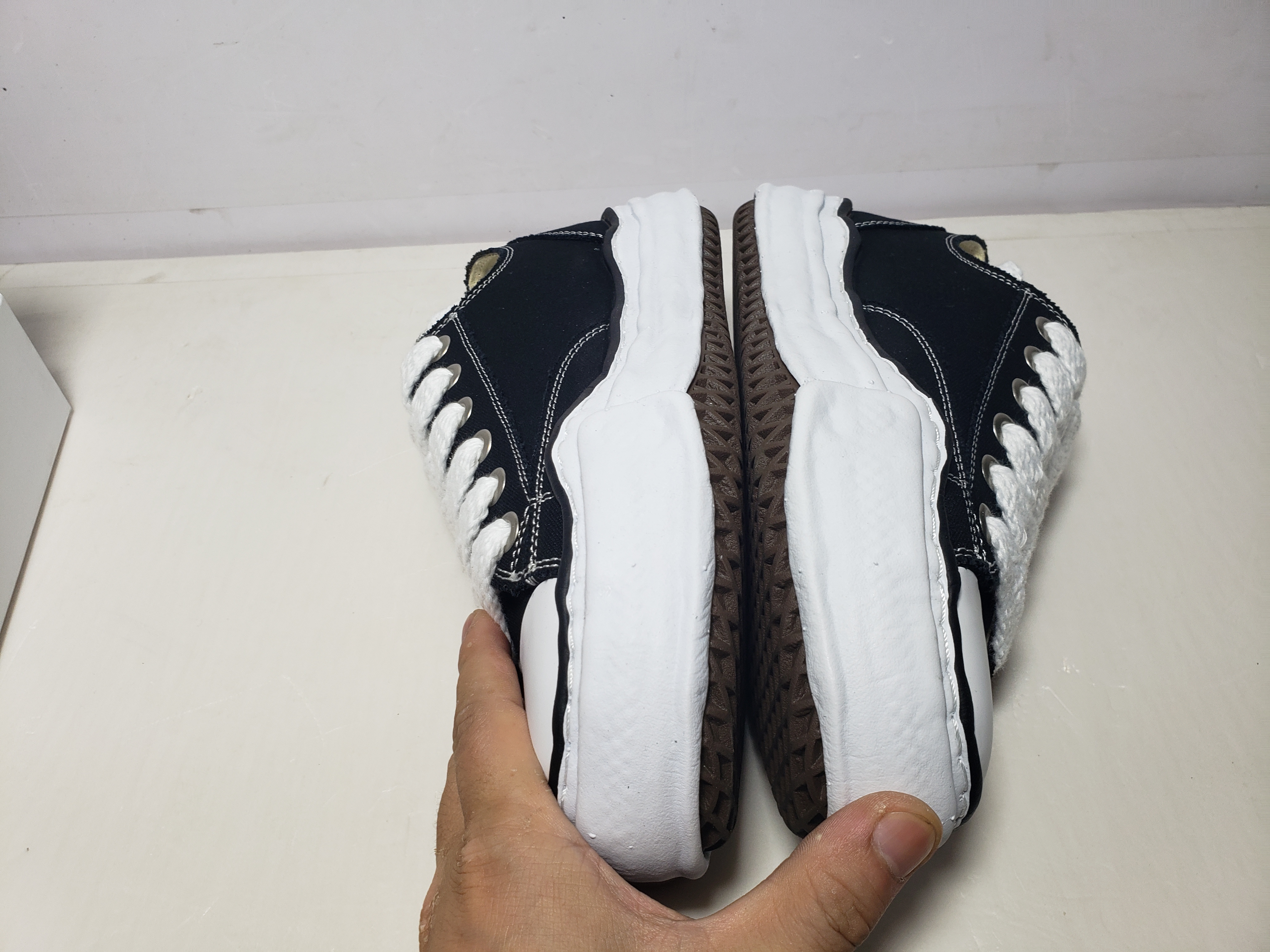 Maison Mihara Yasuhiro Hank OG Sole Canvas Low,  A05FW702