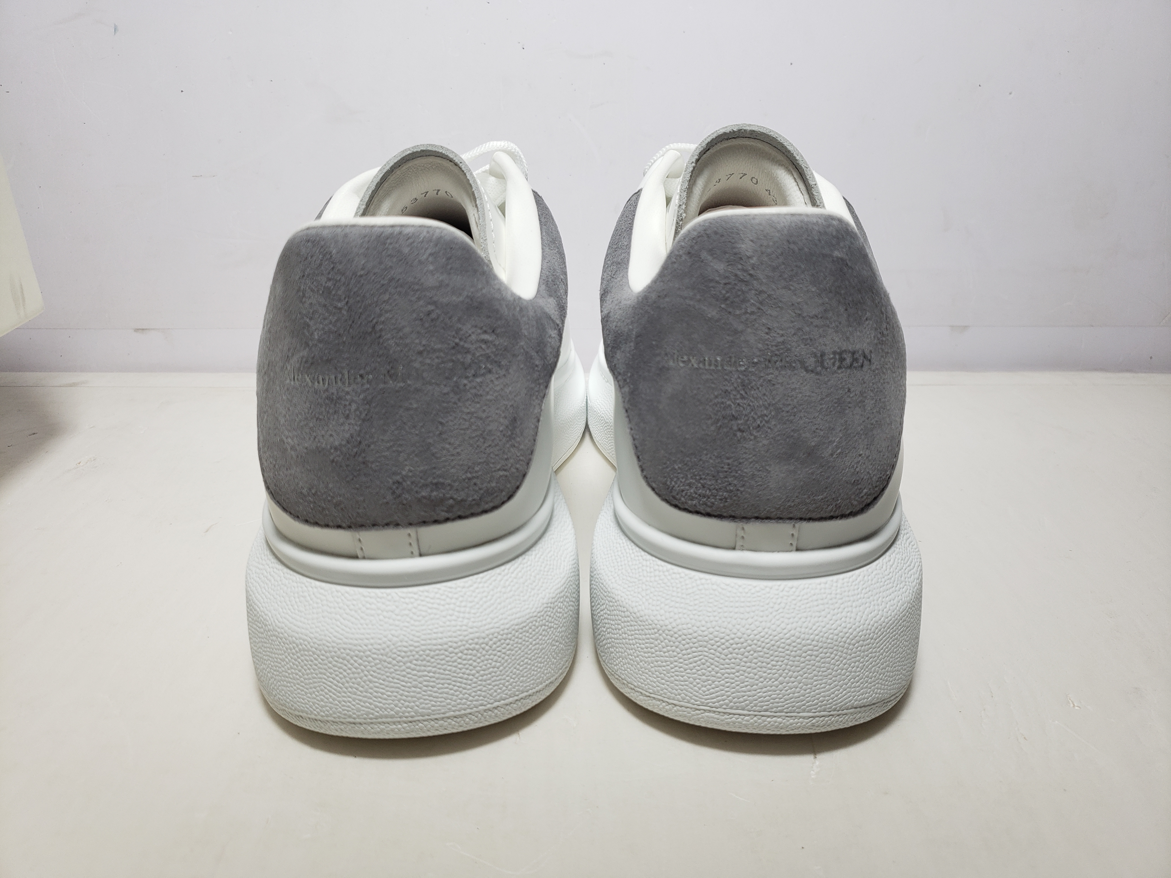 Replica Alexander McQueen Sneaker Cloud White