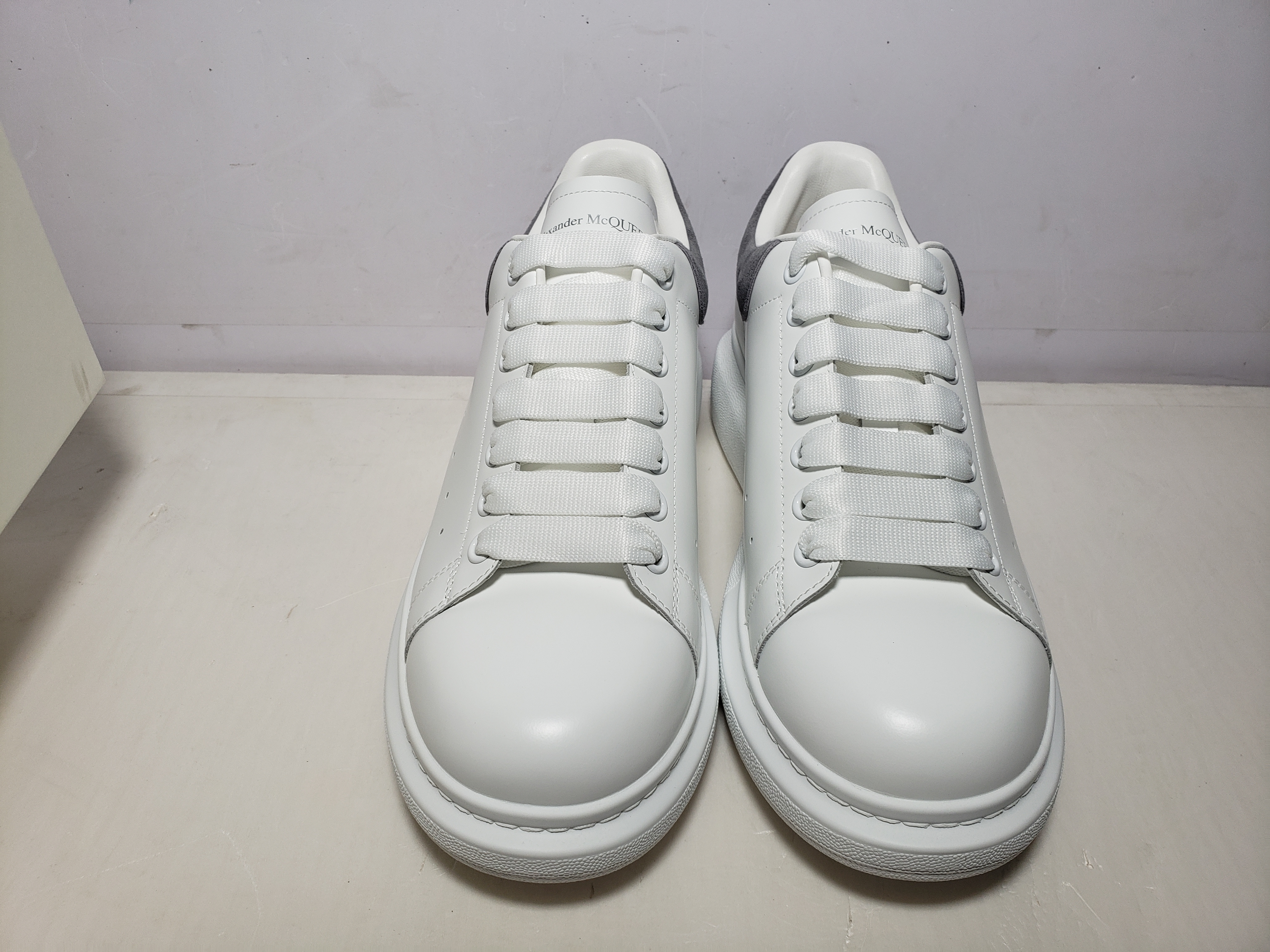 Replica Alexander McQueen Sneaker Cloud White