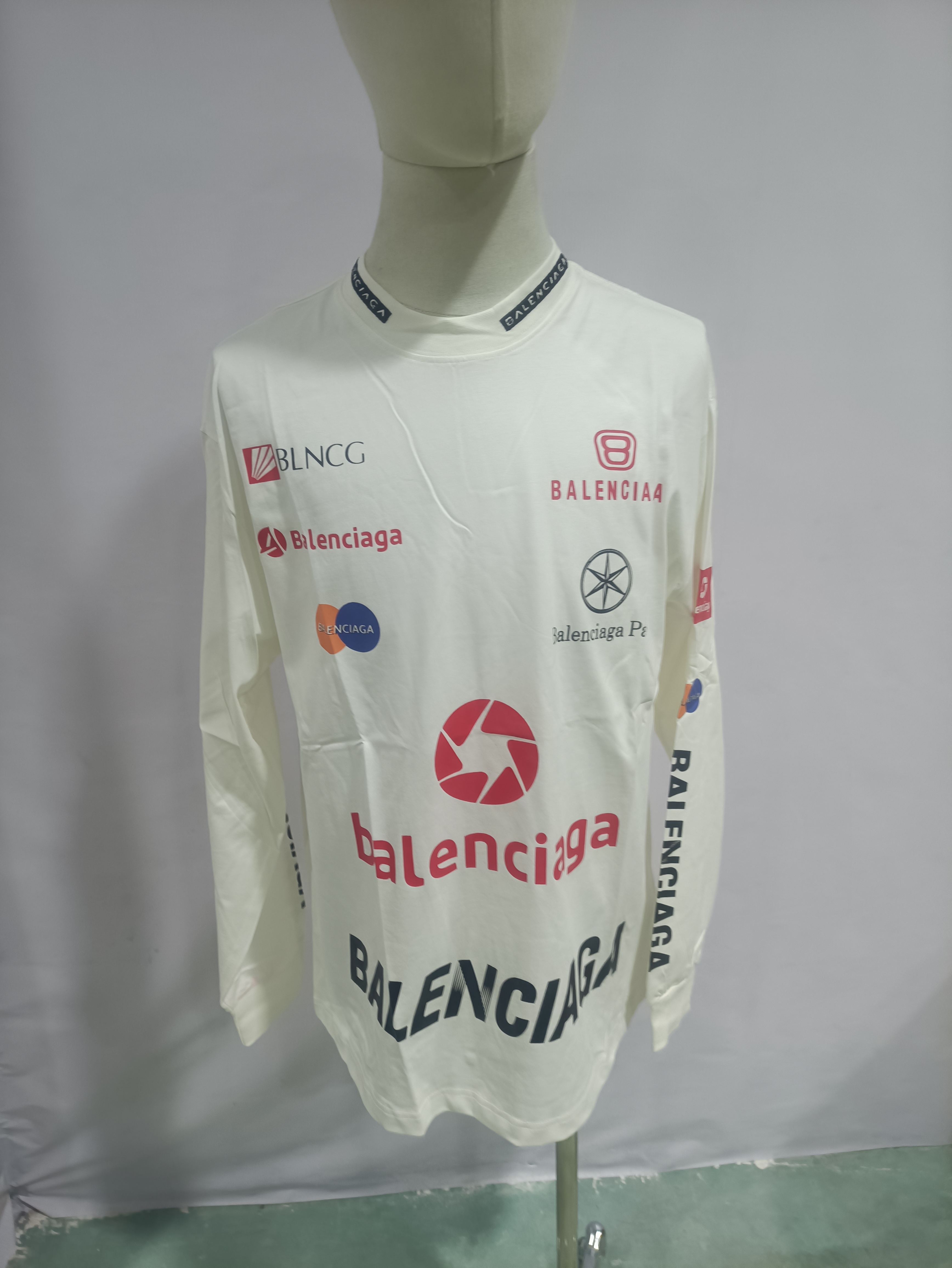 Balenciaga 23ss multi-element print full-mark long-sleeved T-shirt 2