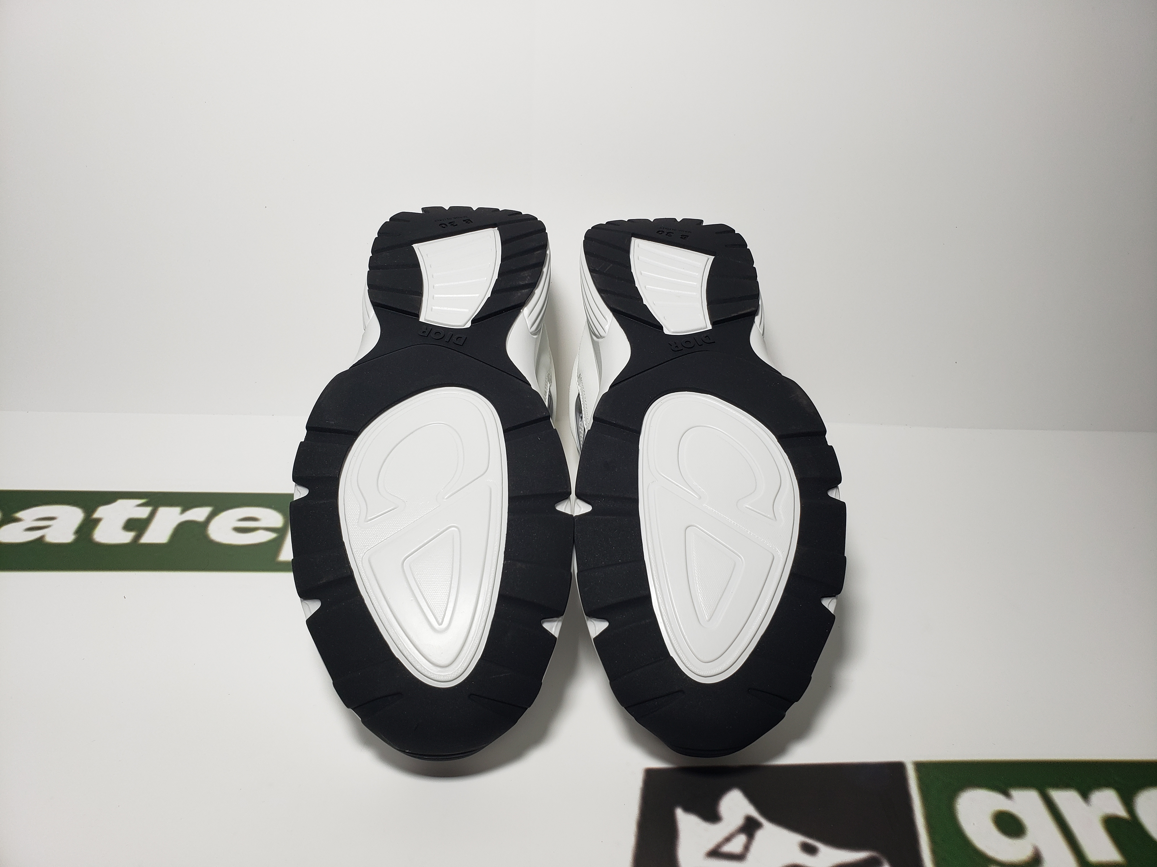 Replica Dior Light Grey B30 Sneakers White ,3SN279ZND-H000