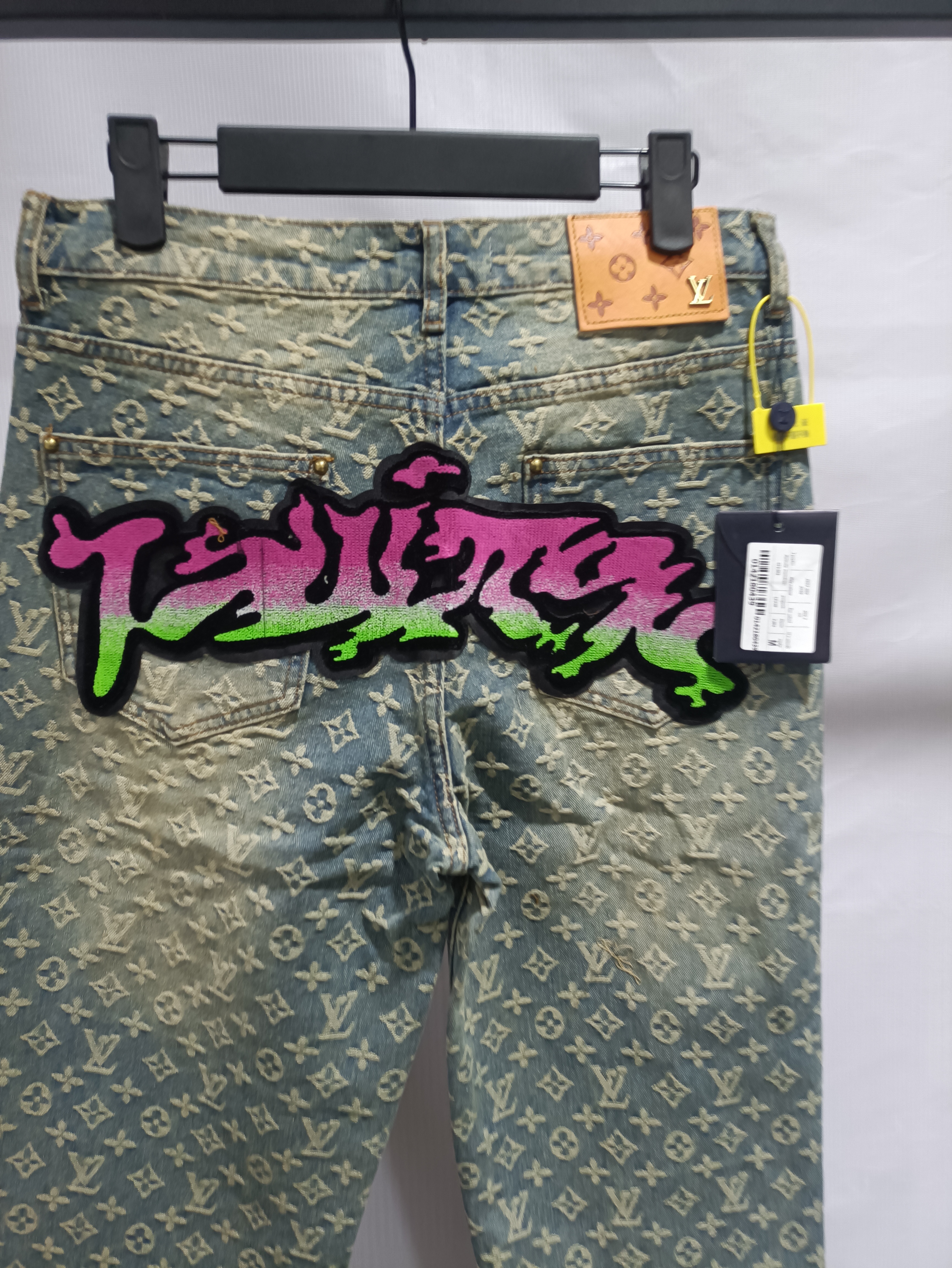 Louis Vuitton graffiti gradient embroidered Jeans