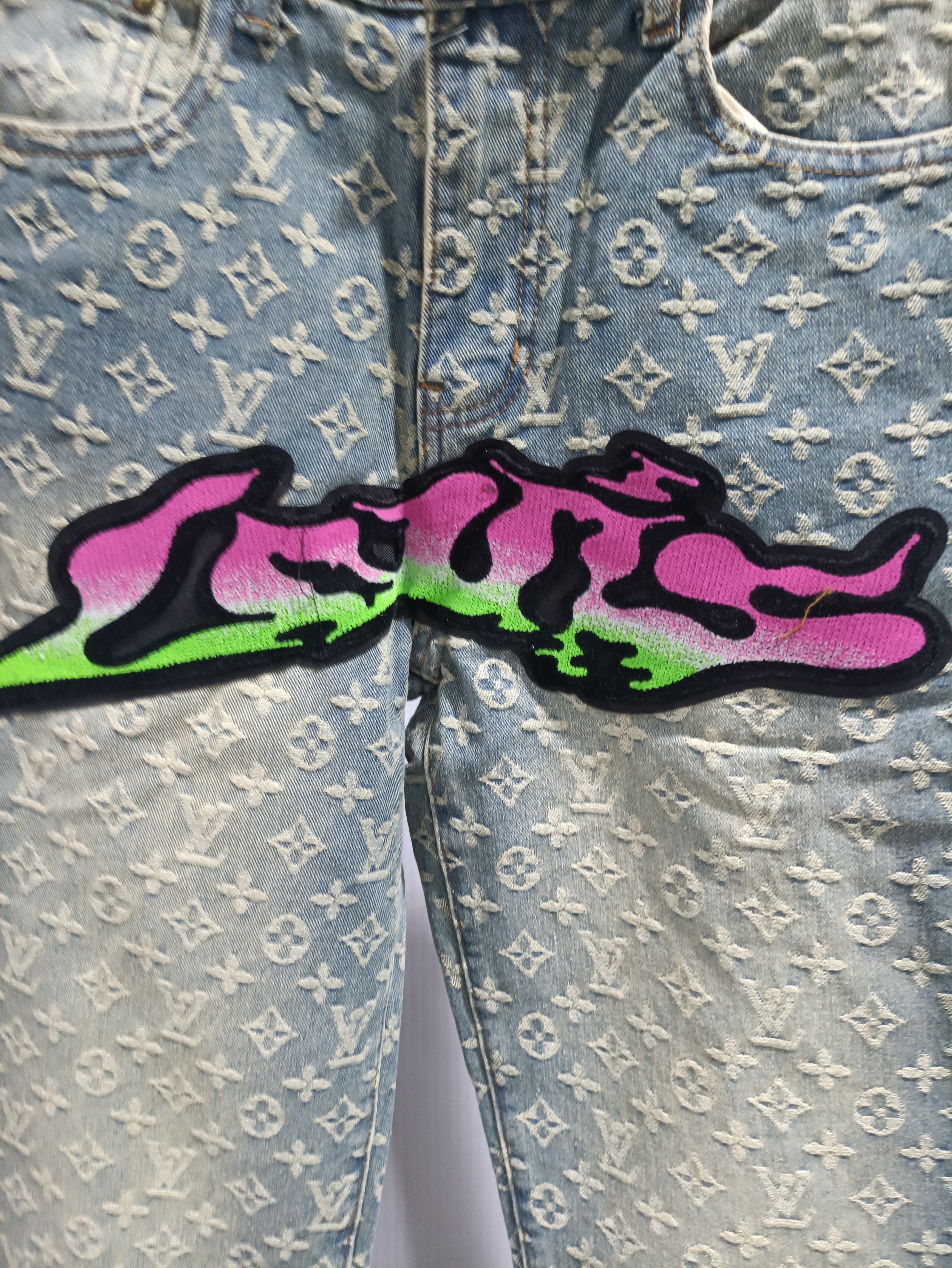Louis Vuitton graffiti gradient embroidered Jeans